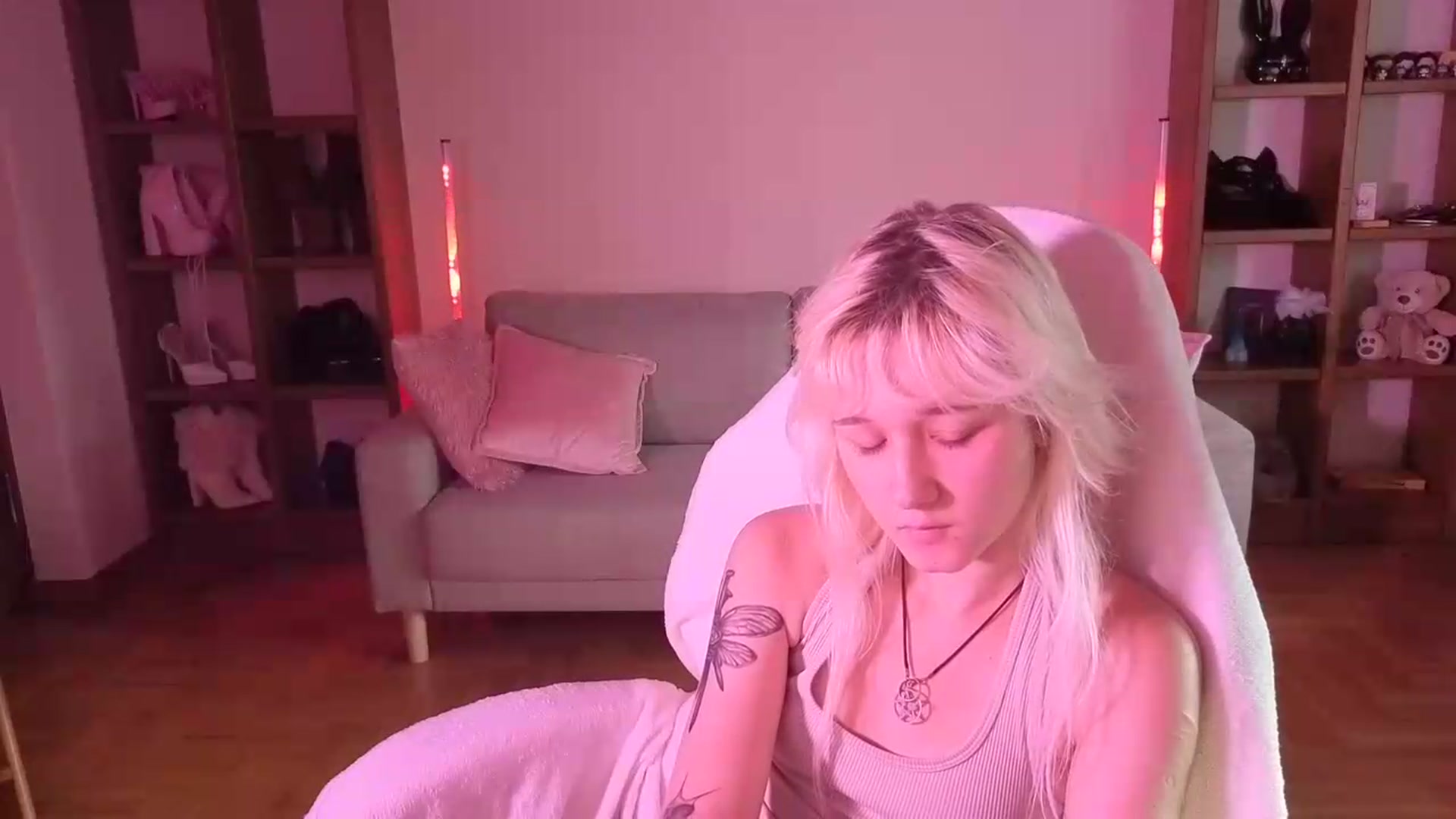 Gallery image thumbnail from LilyBloom's myfreecams stream on, 06/07/2026, 16:30 image 3 of 20