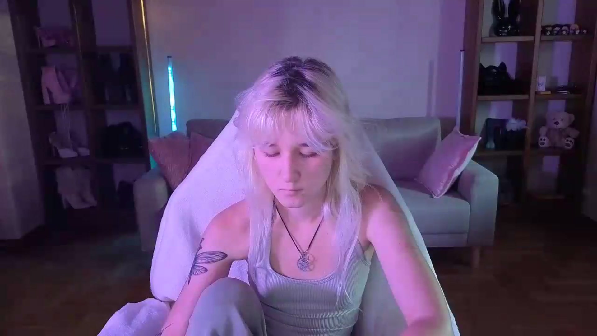 Gallery image thumbnail from LilyBloom's myfreecams stream on, 06/07/2026, 18:21 image 11 of 20