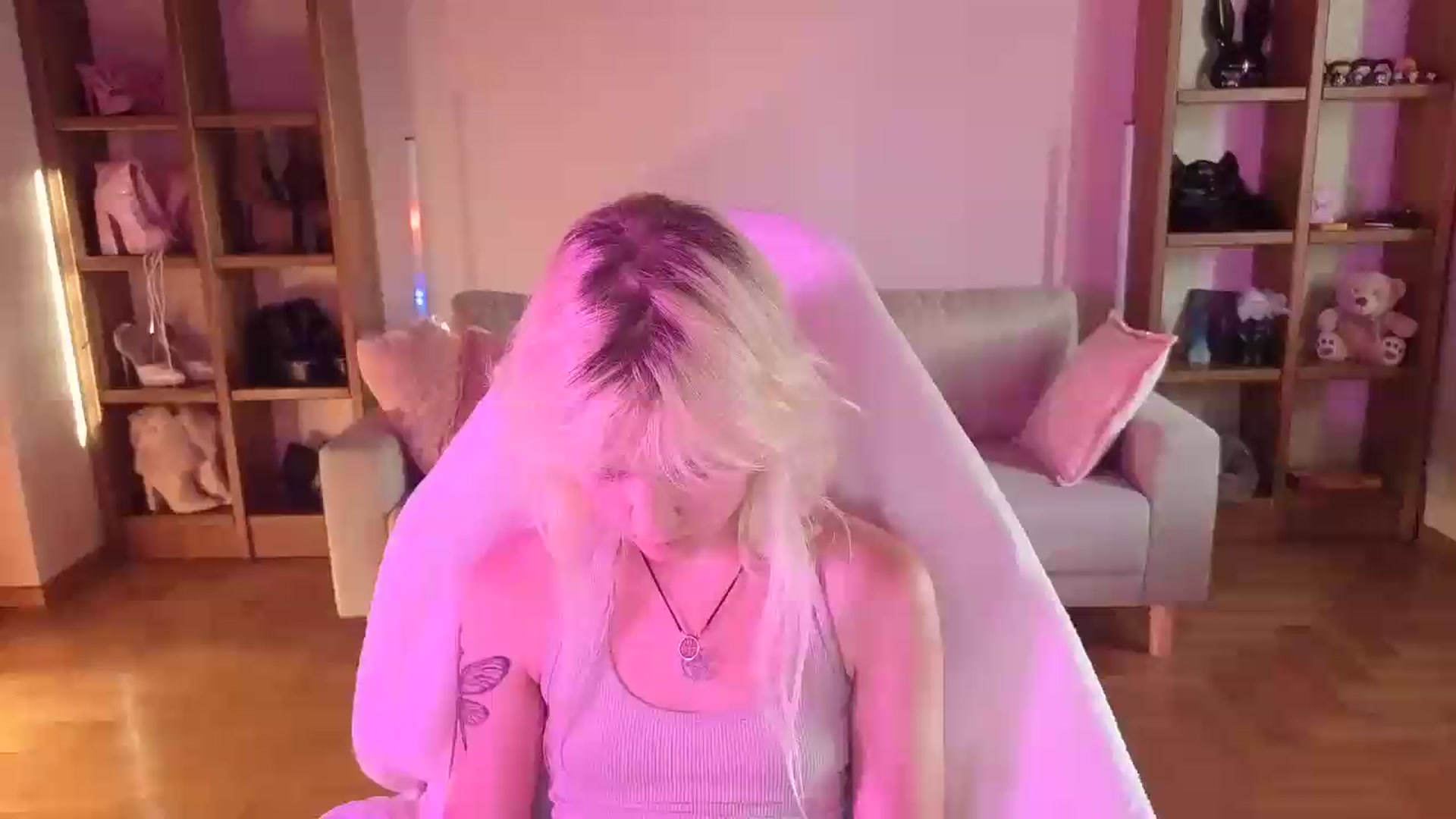 Gallery image thumbnail from LilyBloom's myfreecams stream on, 06/07/2026, 18:21 image 1 of 20