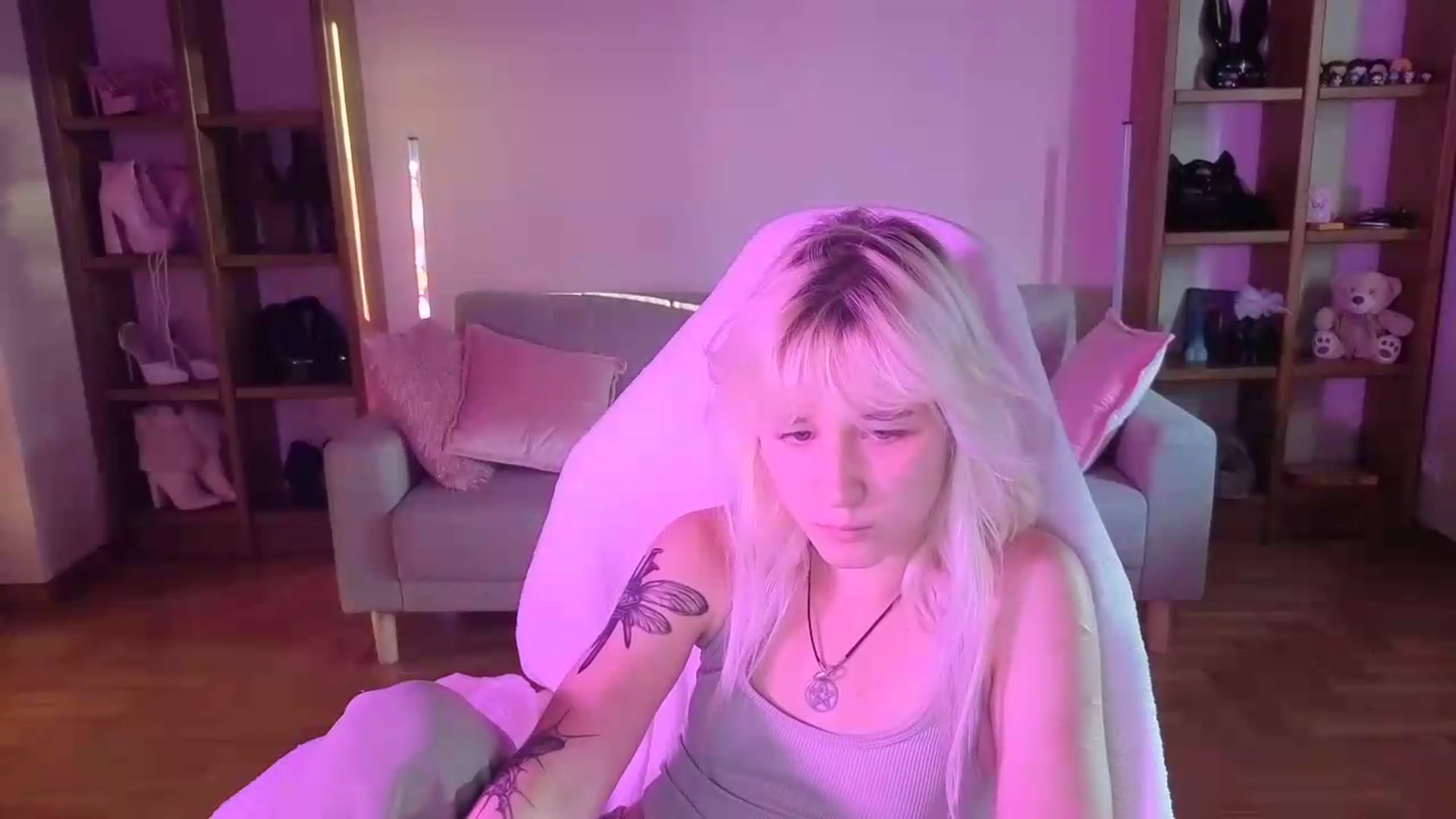 Gallery image thumbnail from LilyBloom's myfreecams stream on, 06/07/2026, 18:21 image 8 of 20
