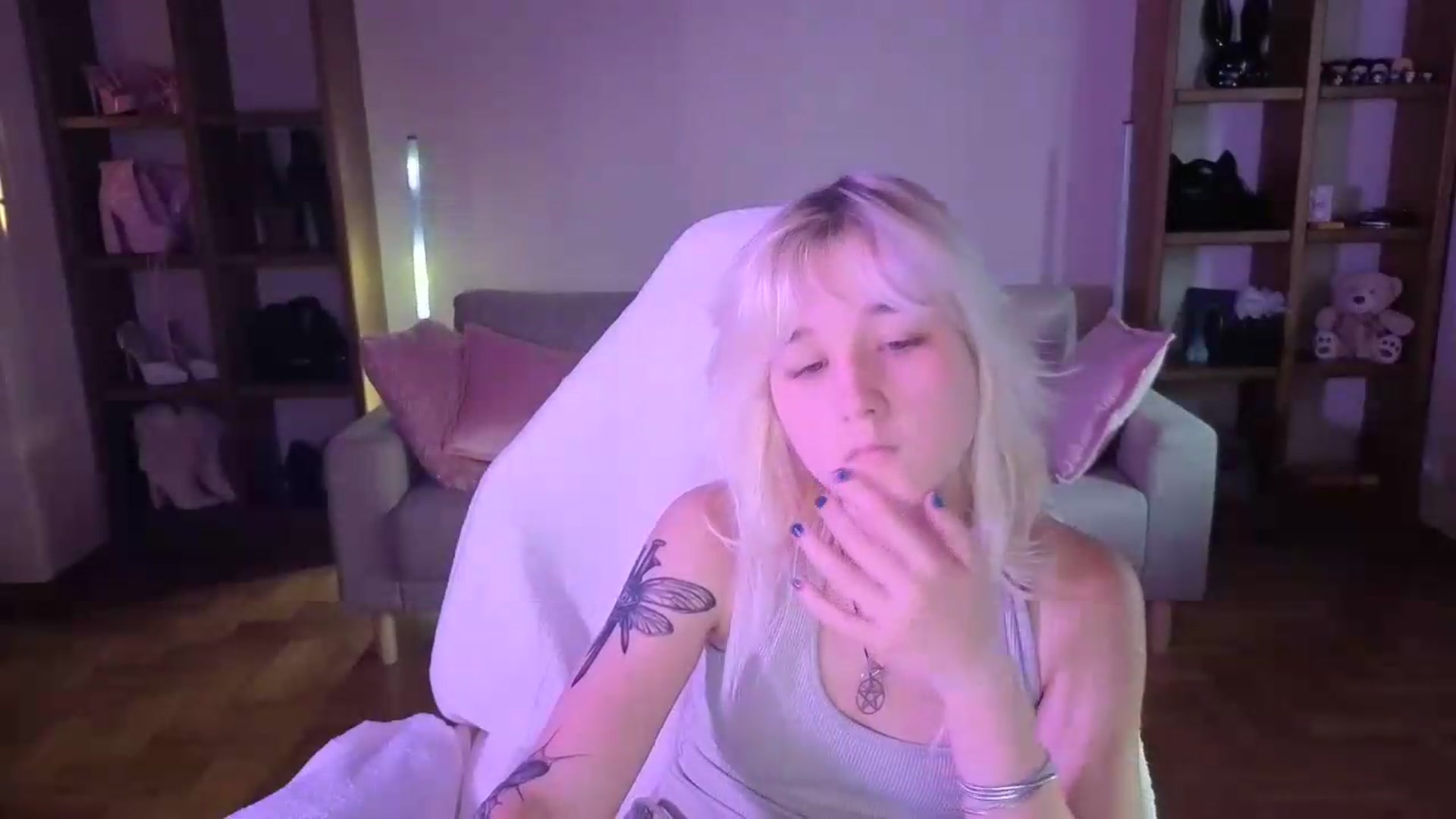Gallery image thumbnail from LilyBloom's myfreecams stream on, 06/07/2026, 18:21 image 15 of 20