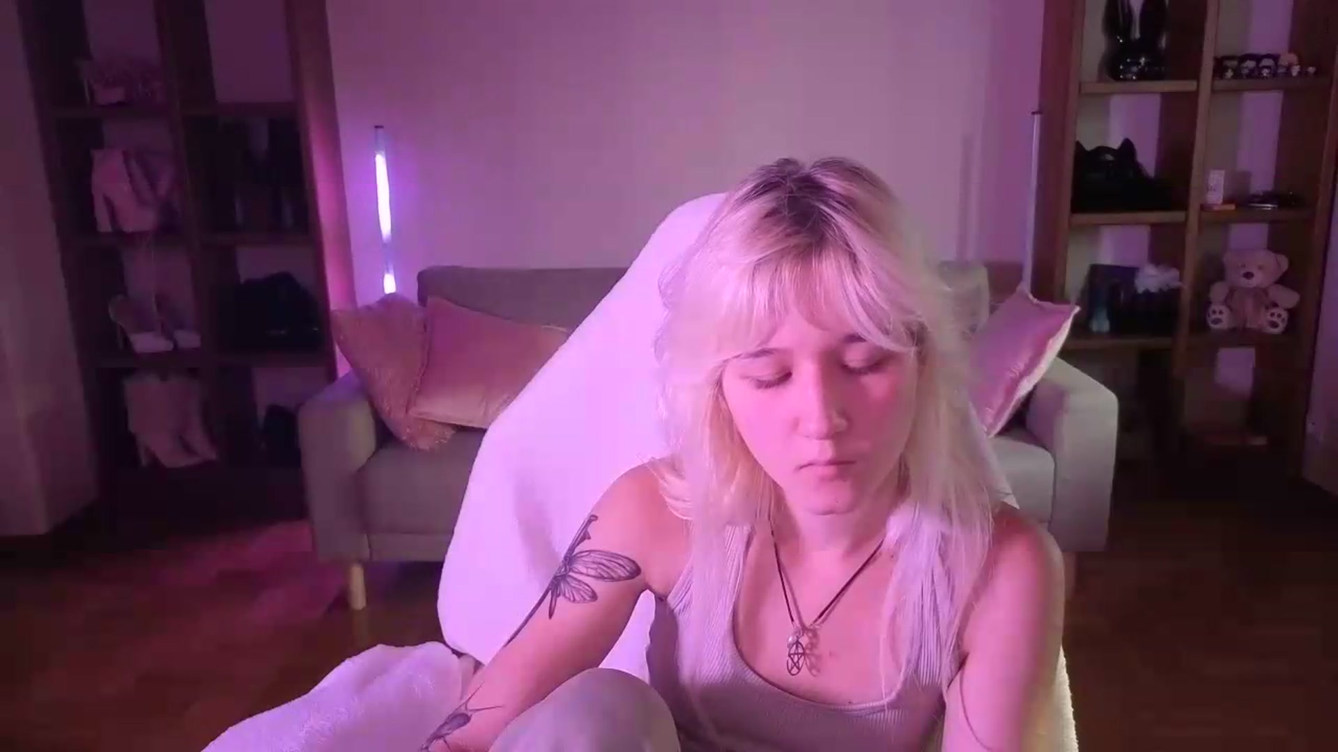 Gallery image thumbnail from LilyBloom's myfreecams stream on, 06/07/2026, 18:21 image 16 of 20