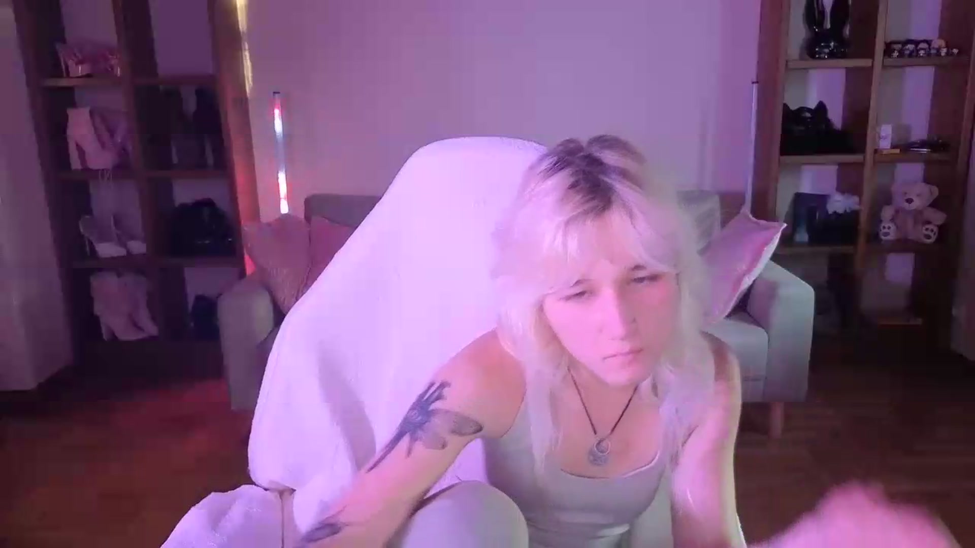 Gallery image thumbnail from LilyBloom's myfreecams stream on, 06/07/2026, 18:21 image 13 of 20