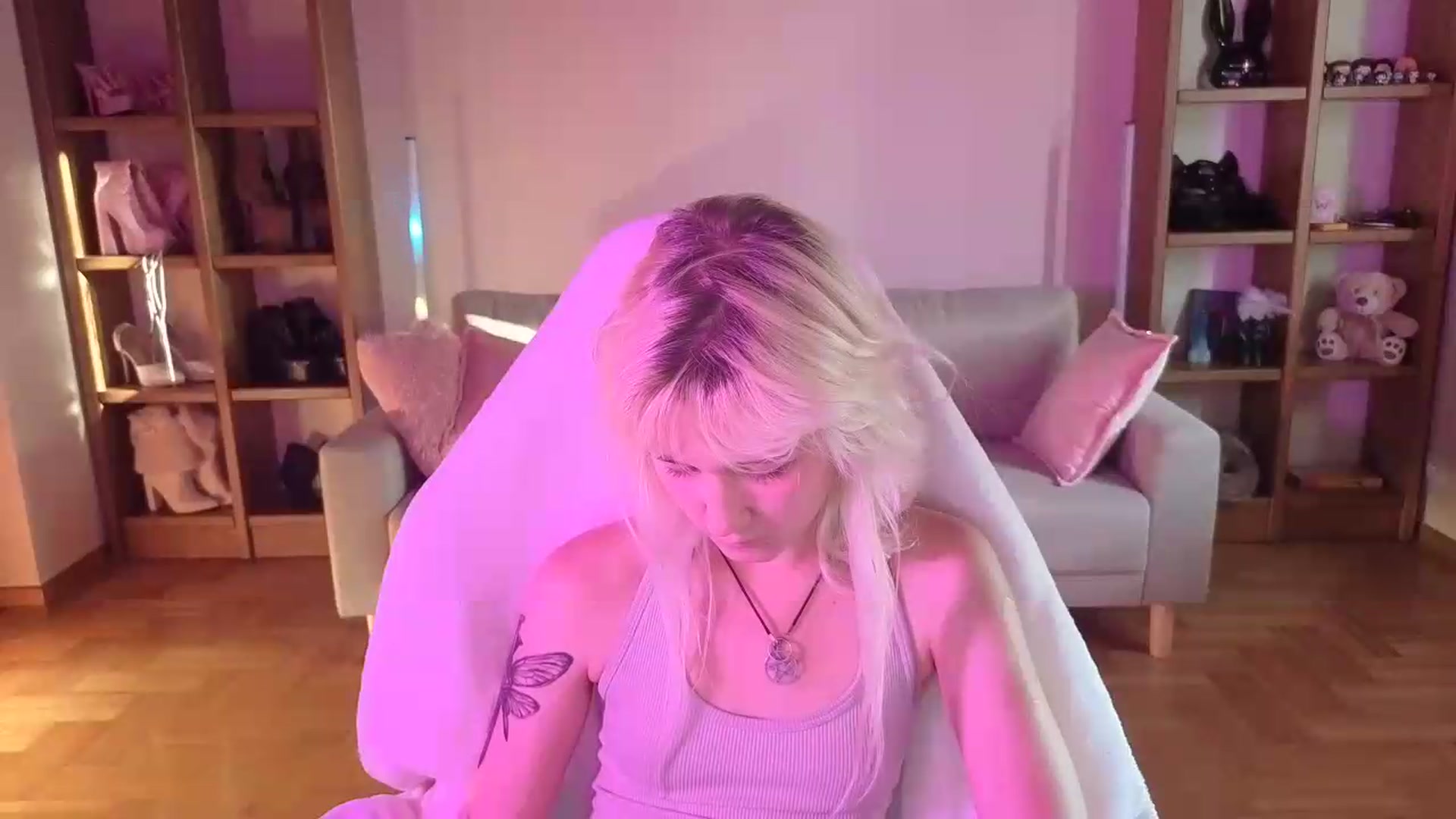 Gallery image thumbnail from LilyBloom's myfreecams stream on, 06/07/2026, 18:21 image 2 of 20