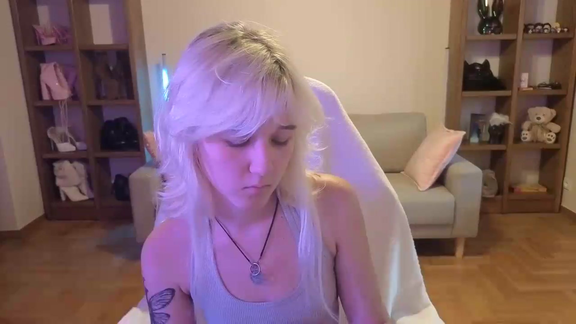 Gallery image thumbnail from LilyBloom's myfreecams stream on, 06/07/2026, 18:21 image 19 of 20