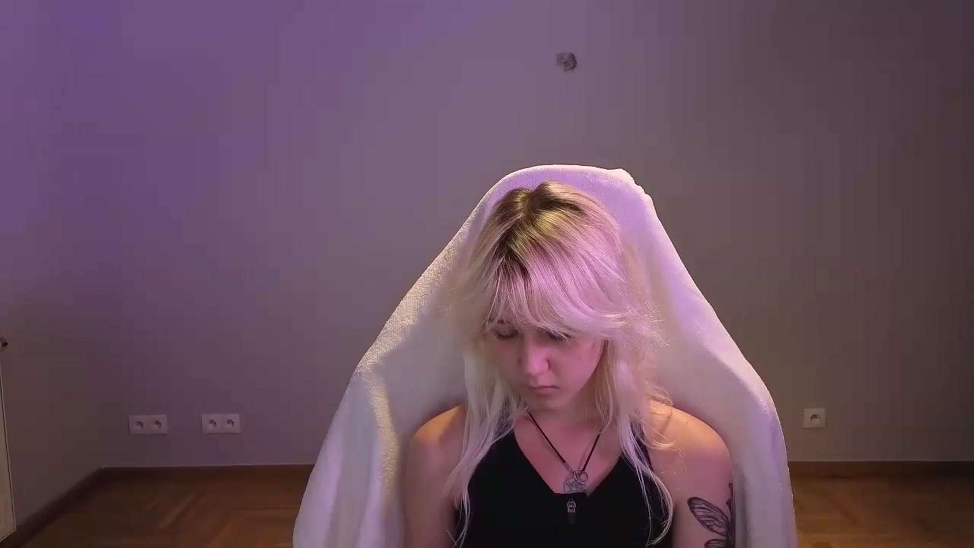 Gallery image thumbnail from LilyBloom's myfreecams stream on, 06/09/2026, 16:20 image 12 of 20