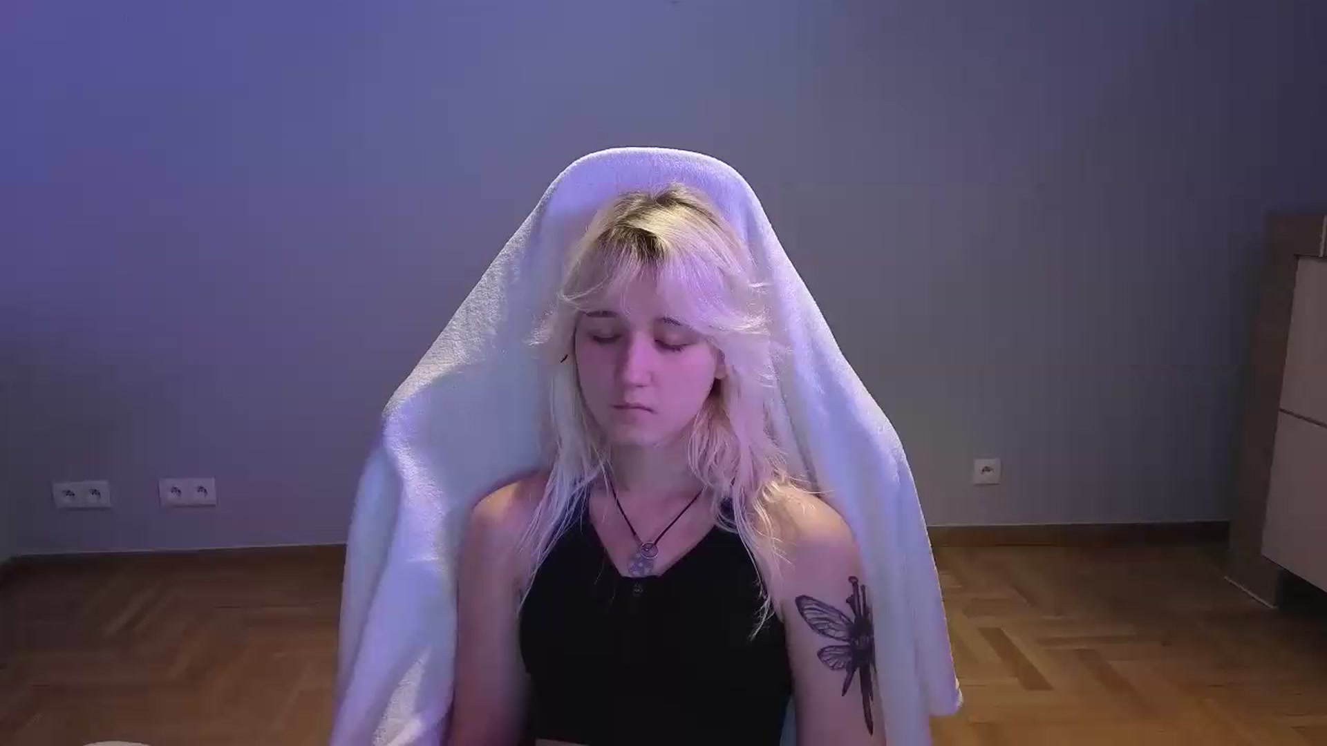 Gallery image thumbnail from LilyBloom's myfreecams stream on, 06/09/2026, 18:41 image 2 of 20