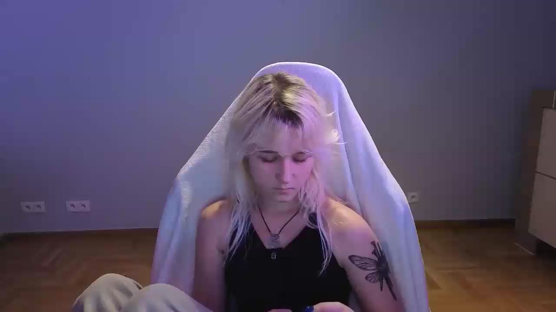 Gallery image thumbnail from LilyBloom's myfreecams stream on, 06/09/2026, 18:41 image 3 of 20