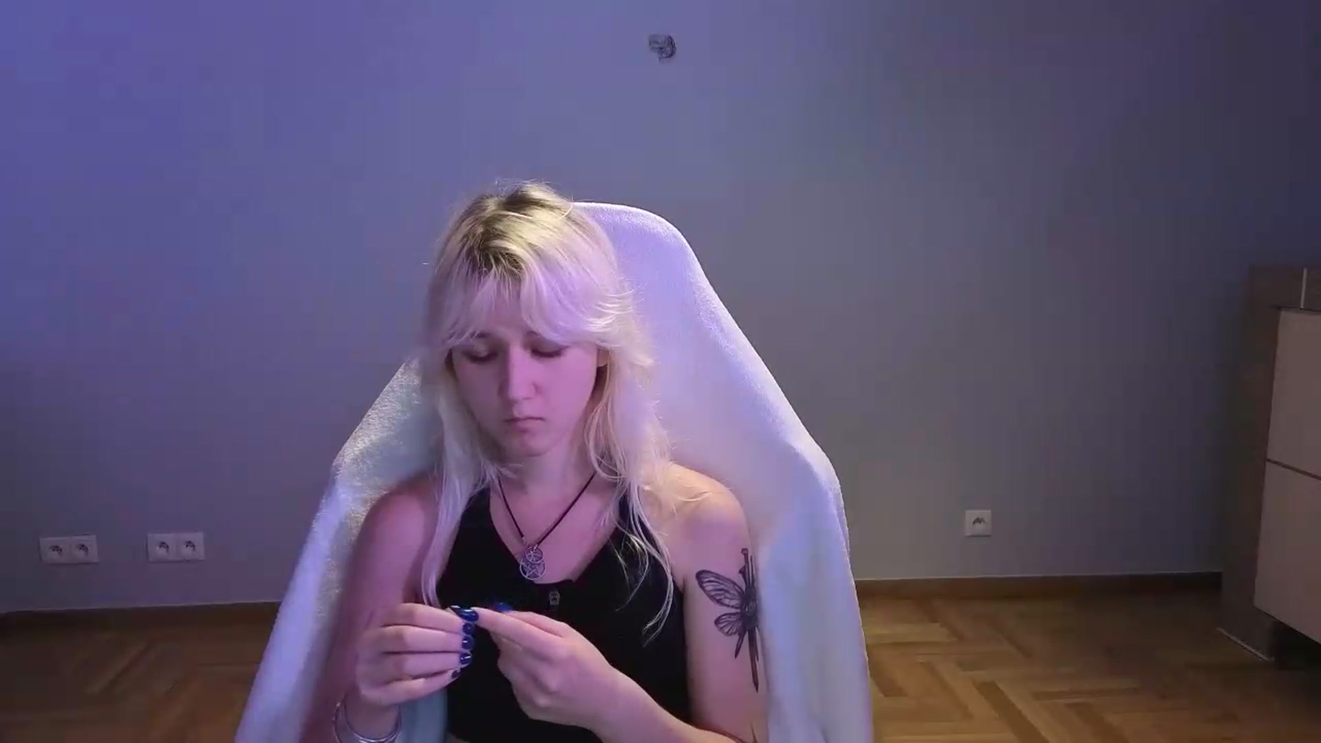Gallery image thumbnail from LilyBloom's myfreecams stream on, 06/09/2026, 20:34 image 14 of 20