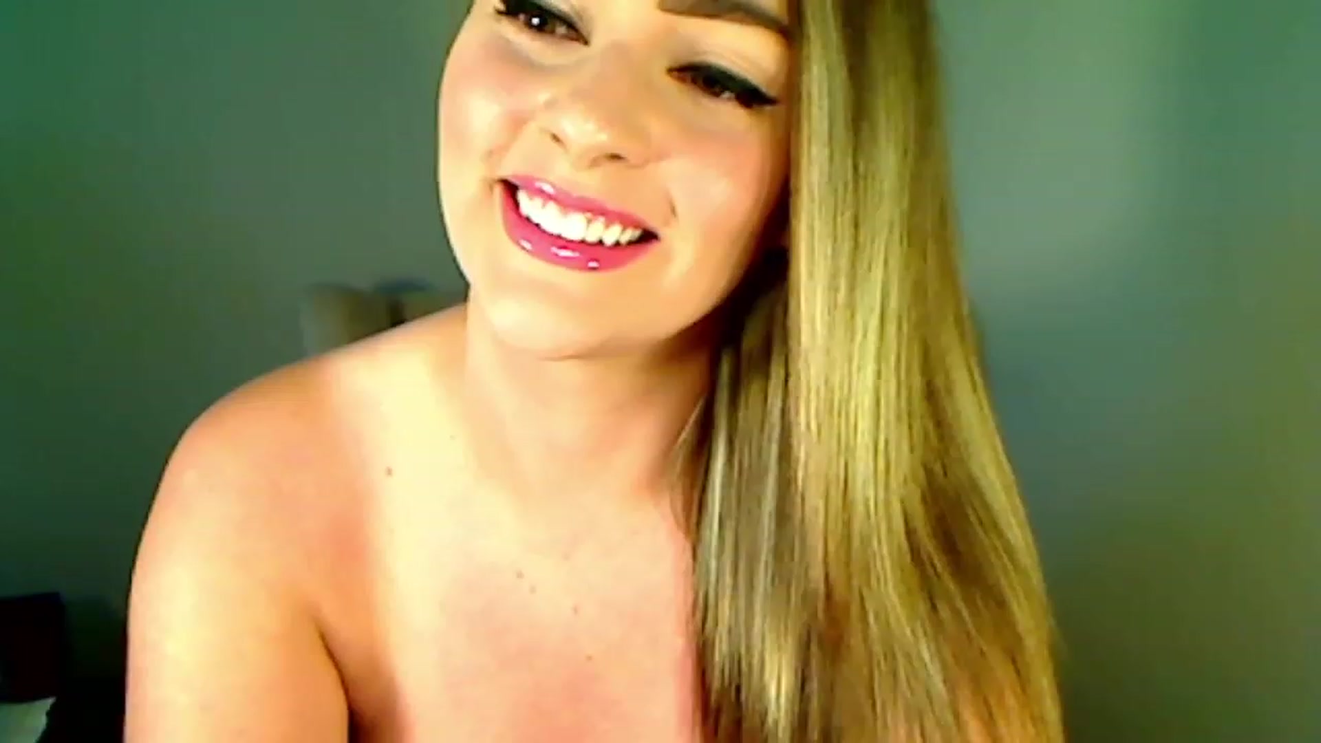 Gallery image thumbnail from LilyColt's myfreecams stream on, 11/21/2022, 18:42 image 5 of 20