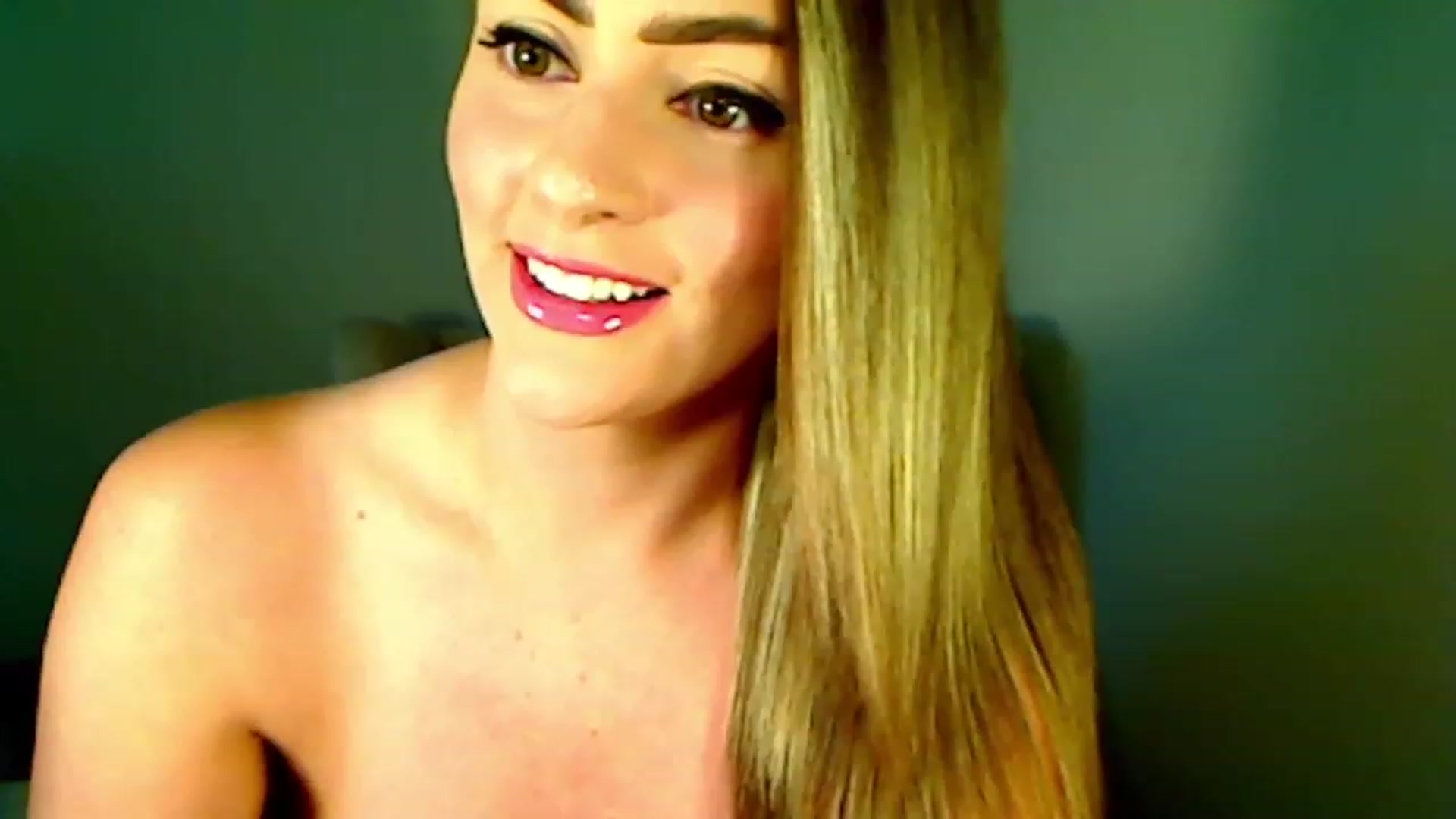 Gallery image thumbnail from LilyColt's myfreecams stream on, 11/21/2022, 18:42 image 8 of 20