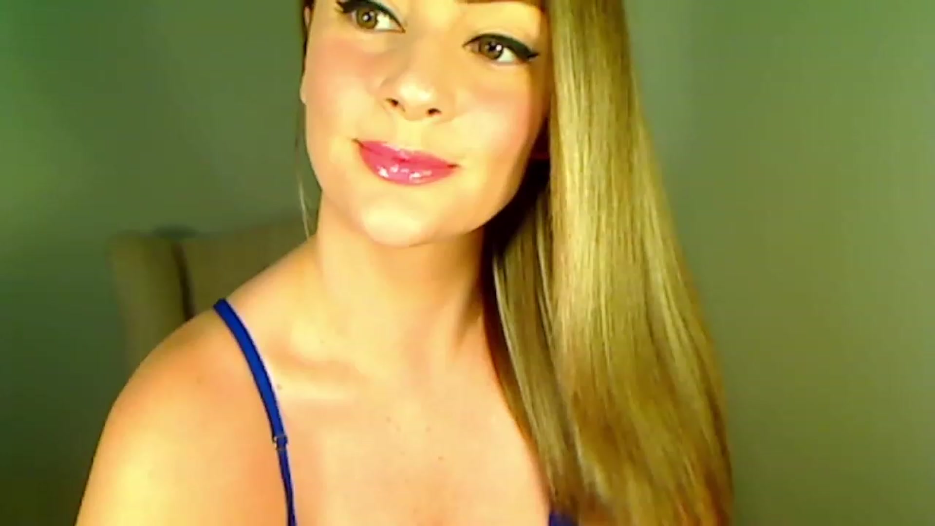 Gallery image thumbnail from LilyColt's myfreecams stream on, 12/07/2022, 17:11 image 3 of 20