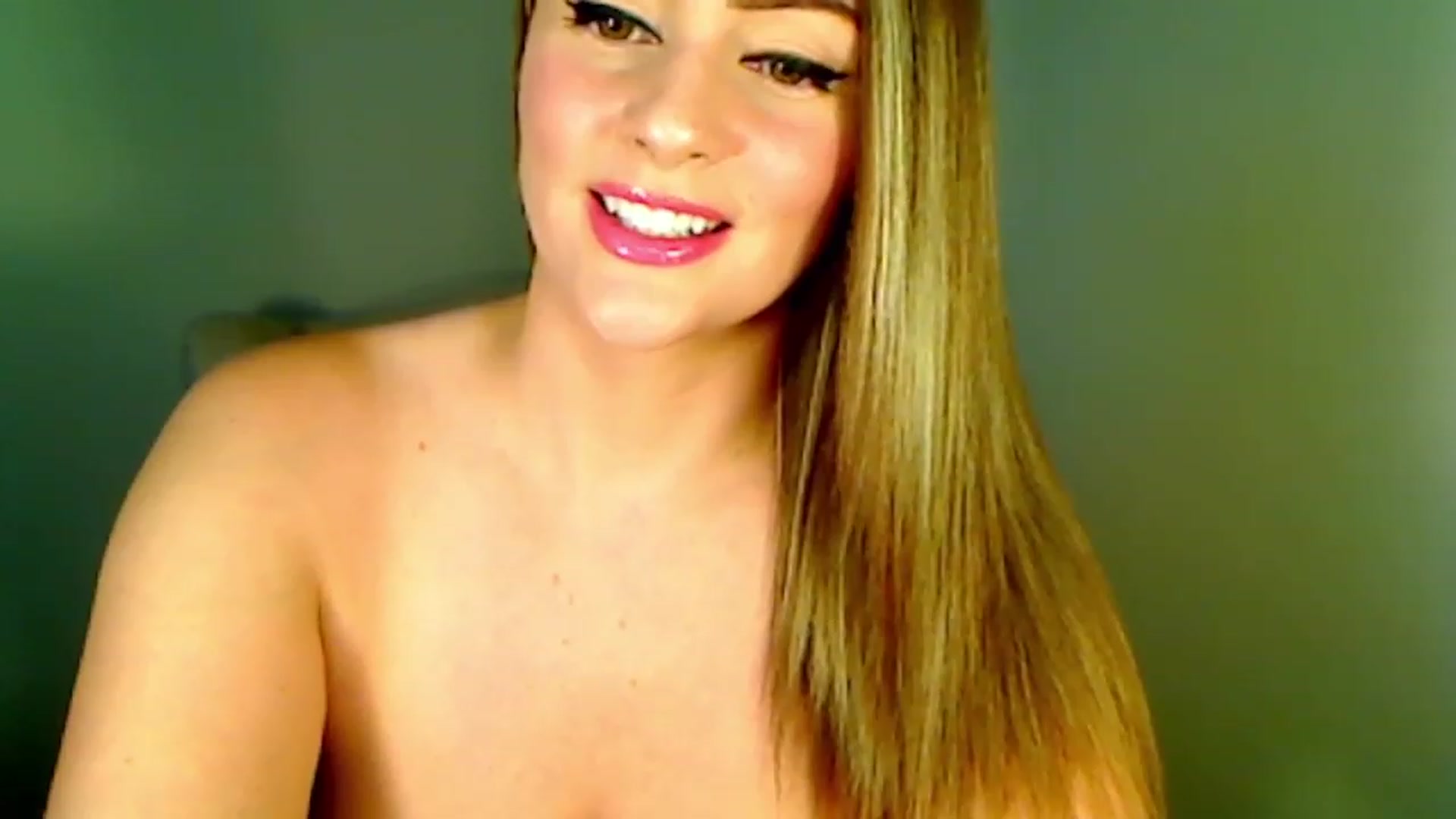 Gallery image thumbnail from LilyColt's myfreecams stream on, 12/16/2022, 17:37 image 20 of 20