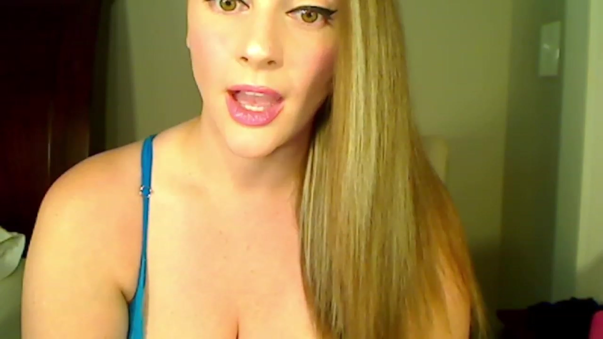 Gallery image thumbnail from LilyColt's myfreecams stream on, 05/01/2023, 16:29 image 20 of 20