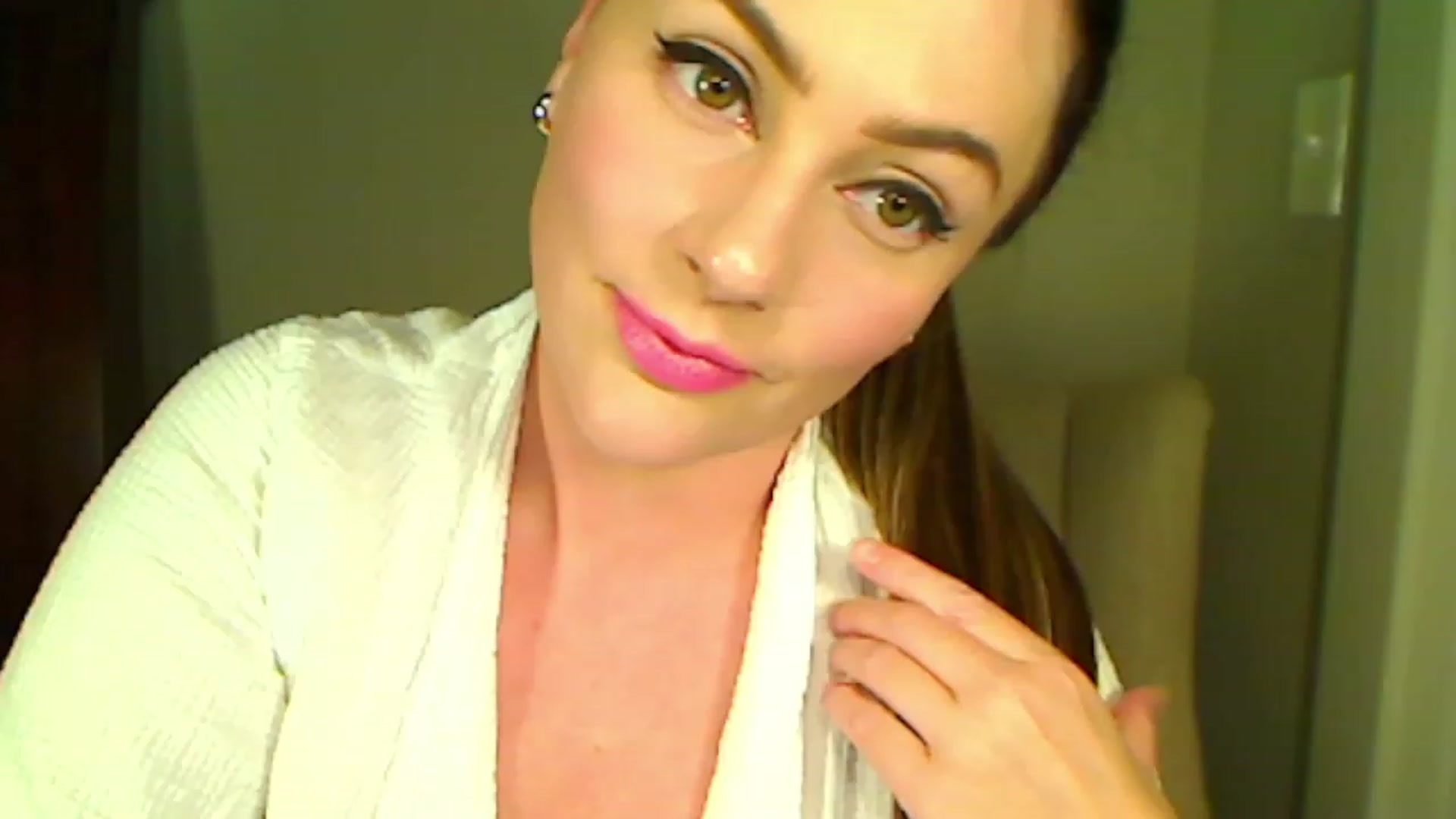 Gallery image thumbnail from LilyColt's myfreecams stream on, 03/06/2024, 24:59 image 3 of 20