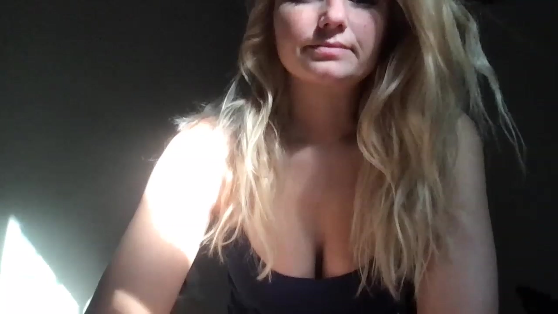 Gallery image thumbnail from LilyCookie's myfreecams stream on, 11/14/2022, 14:39 image 11 of 20
