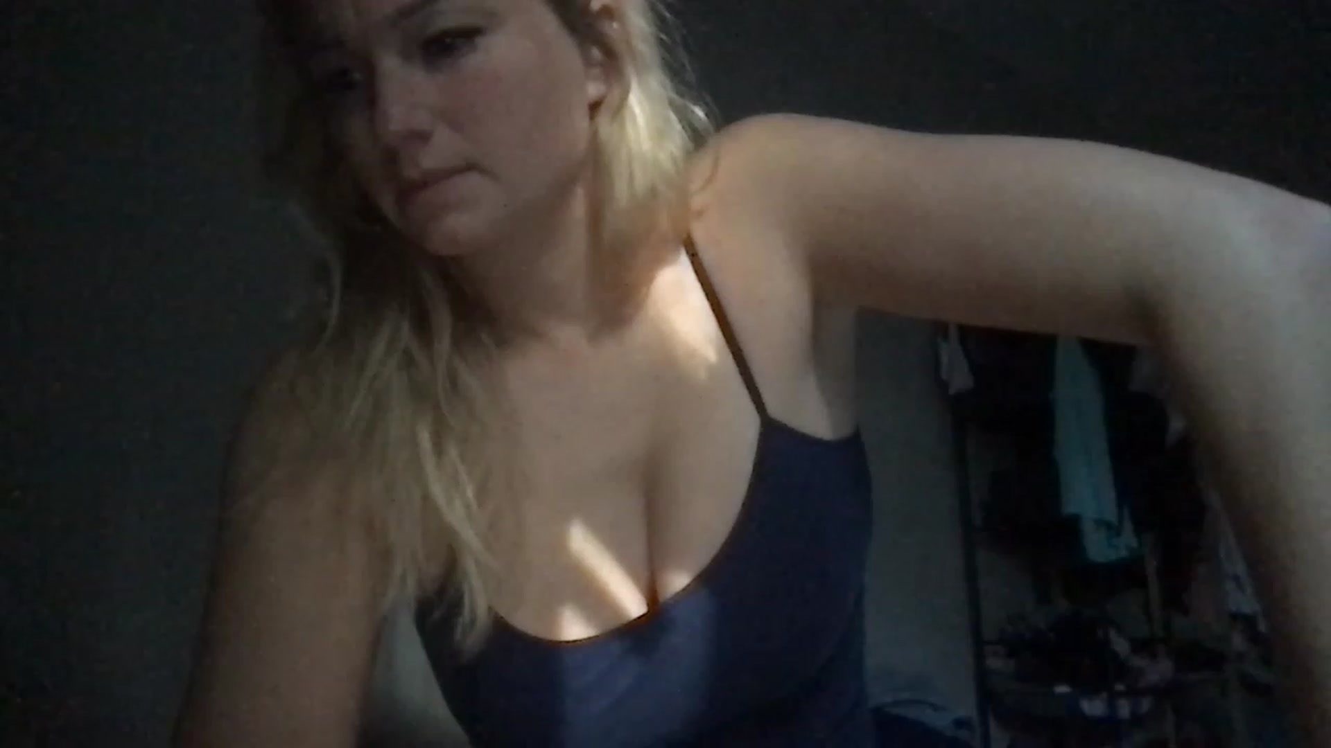 Gallery image thumbnail from LilyCookie's myfreecams stream on, 11/14/2022, 14:39 image 1 of 20