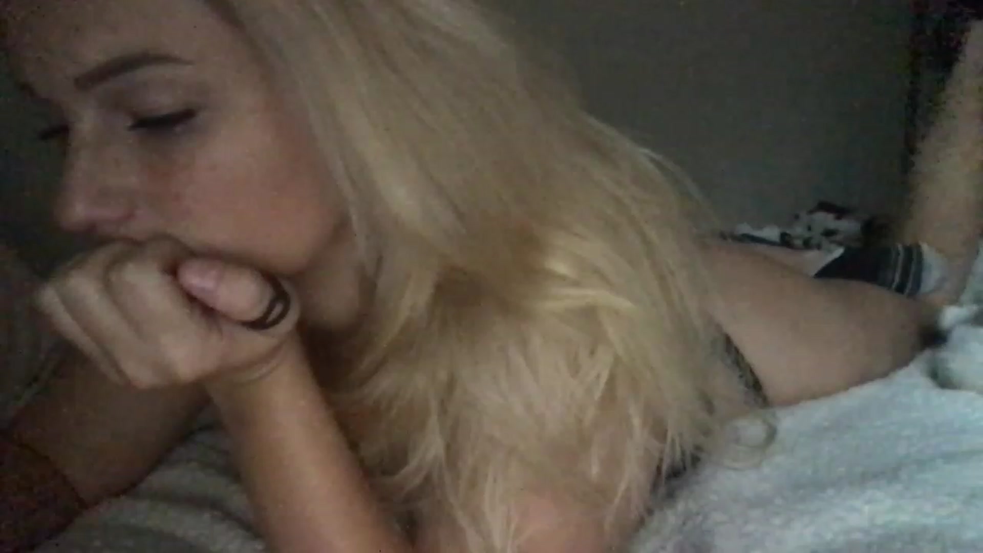 Gallery image thumbnail from LilyCookie's myfreecams stream on, 11/14/2022, 19:24 image 18 of 20