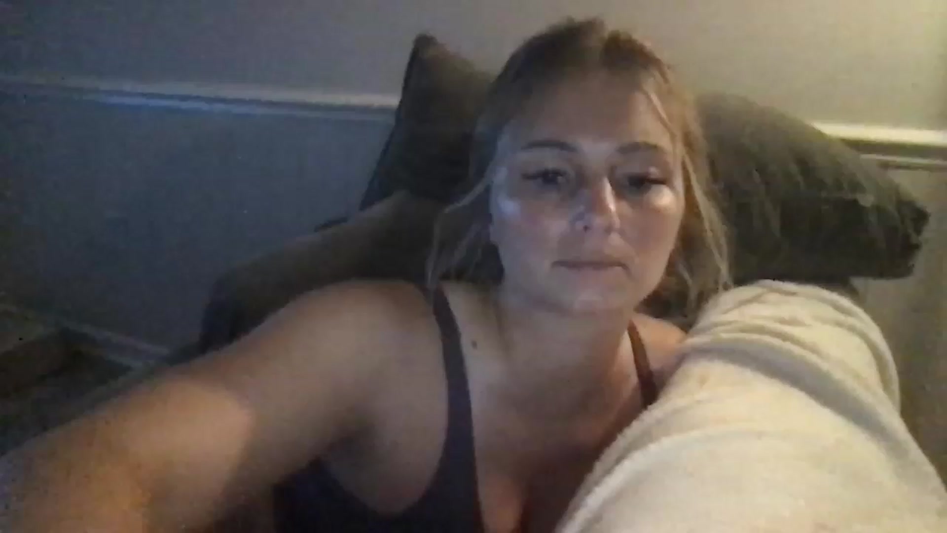 Gallery image thumbnail from LilyCookie's myfreecams stream on, 05/07/2023, 02:03 image 15 of 20