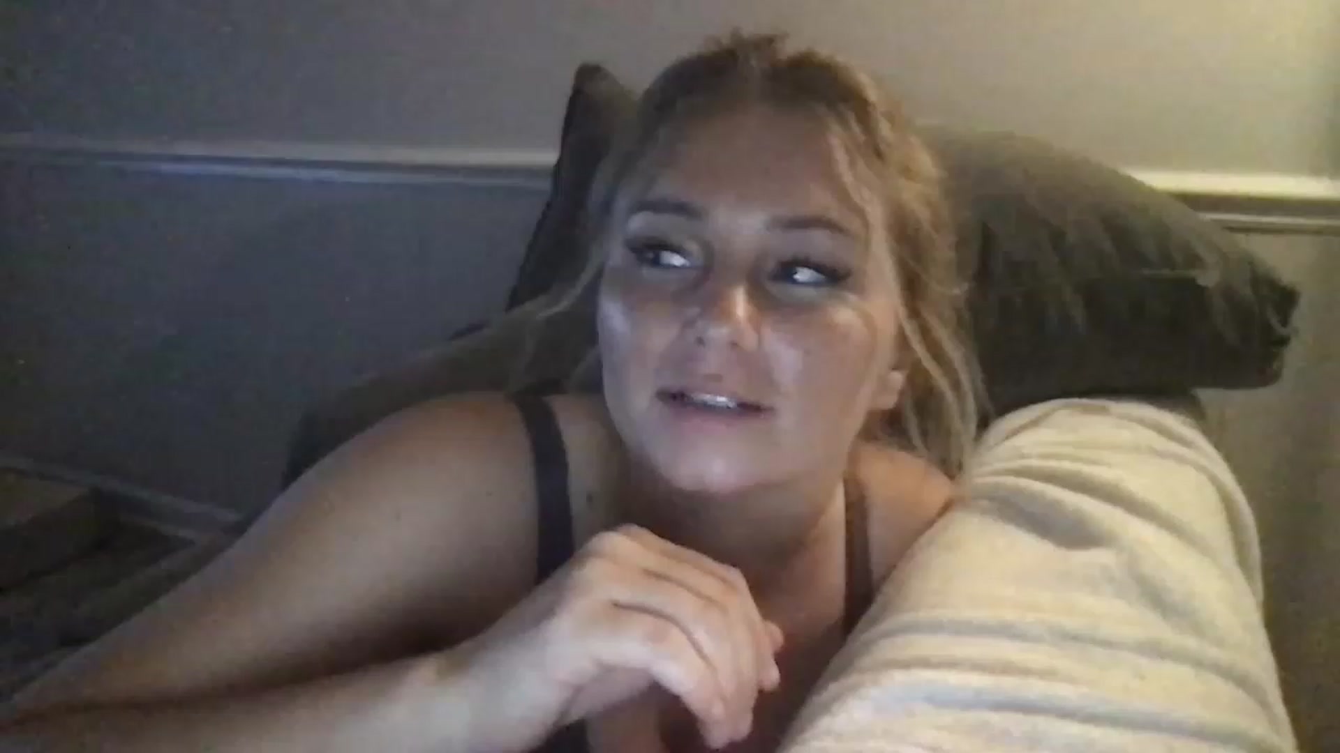Gallery image thumbnail from LilyCookie's myfreecams stream on, 05/07/2023, 02:03 image 16 of 20