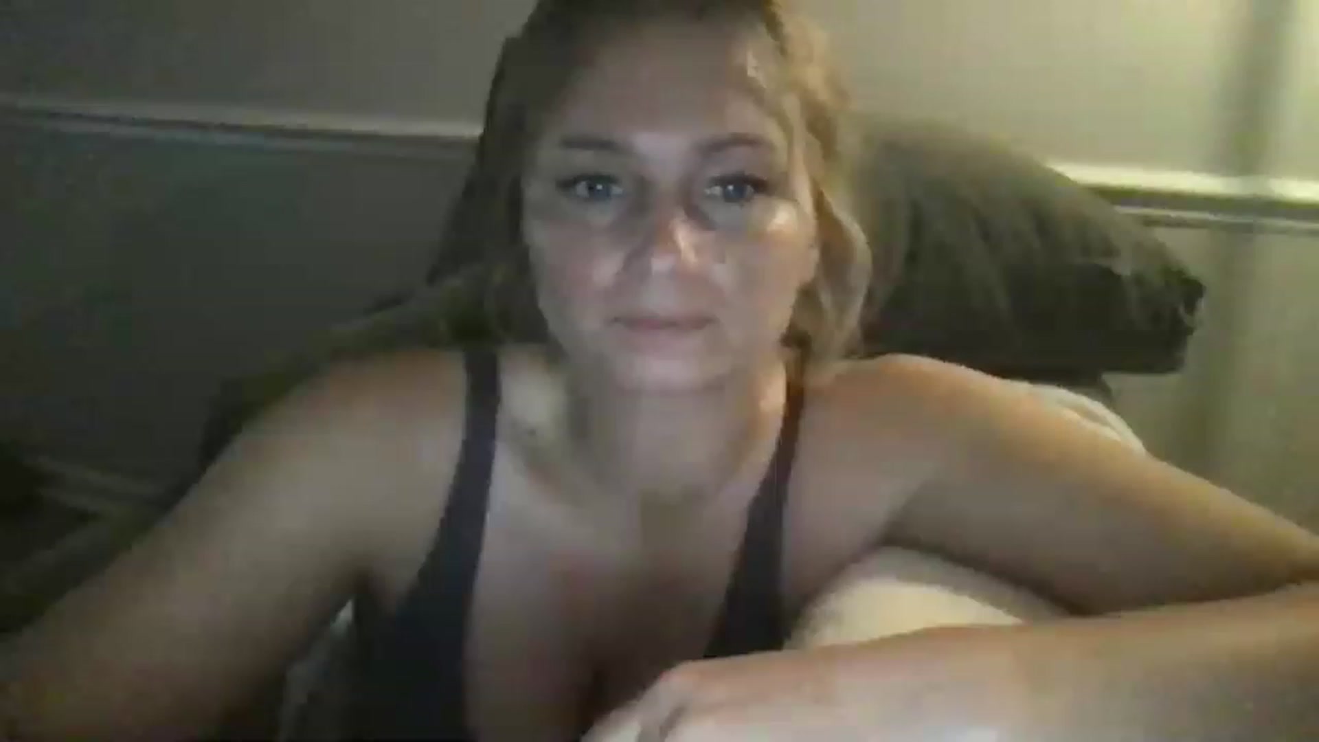 Gallery image thumbnail from LilyCookie's myfreecams stream on, 05/07/2023, 02:03 image 6 of 20