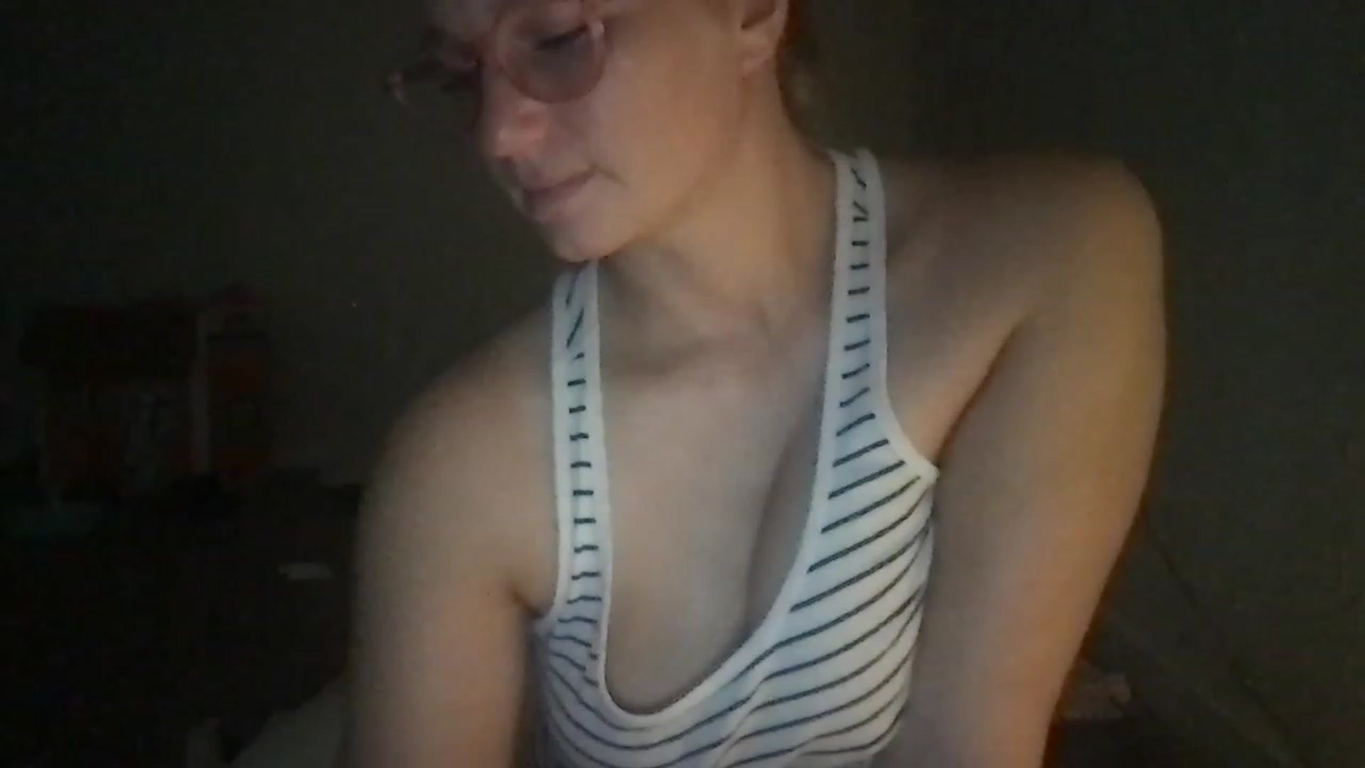Gallery image thumbnail from LilyCookie's myfreecams stream on, 08/06/2023, 15:35 image 4 of 20