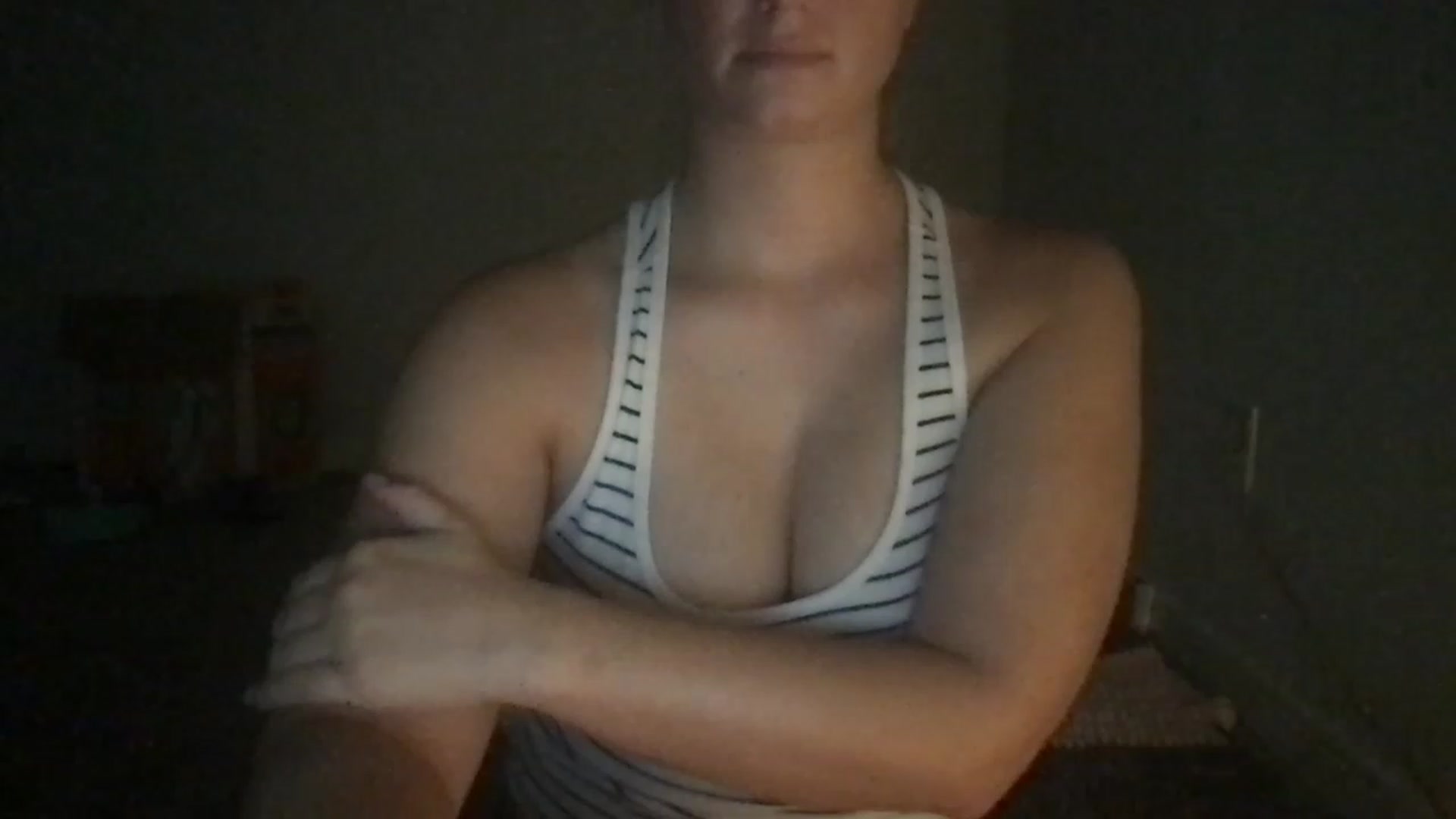 Gallery image thumbnail from LilyCookie's myfreecams stream on, 08/06/2023, 15:35 image 19 of 20