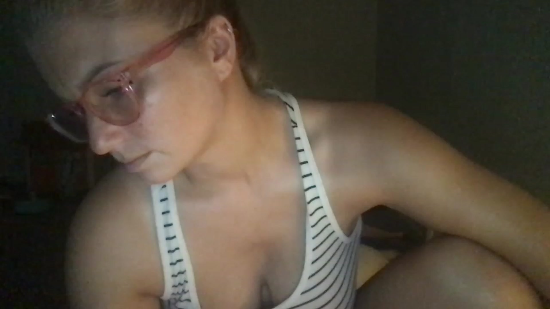 Gallery image thumbnail from LilyCookie's myfreecams stream on, 08/06/2023, 15:35 image 10 of 20