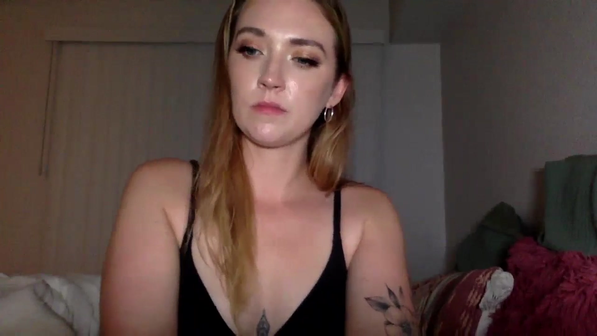 Gallery image thumbnail from LilyDunn's myfreecams stream on, 09/05/2023, 08:25 image 4 of 20