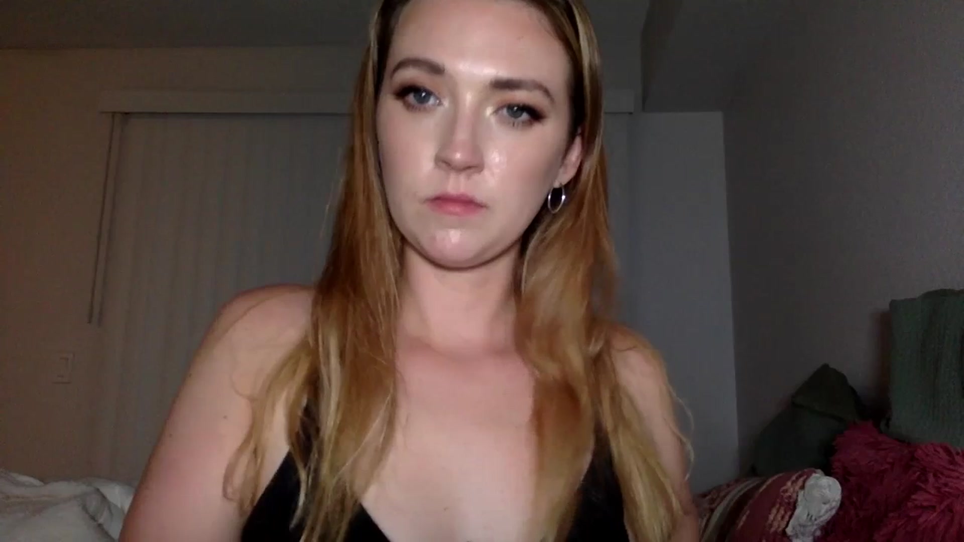 Gallery image thumbnail from LilyDunn's myfreecams stream on, 09/05/2023, 08:25 image 8 of 20