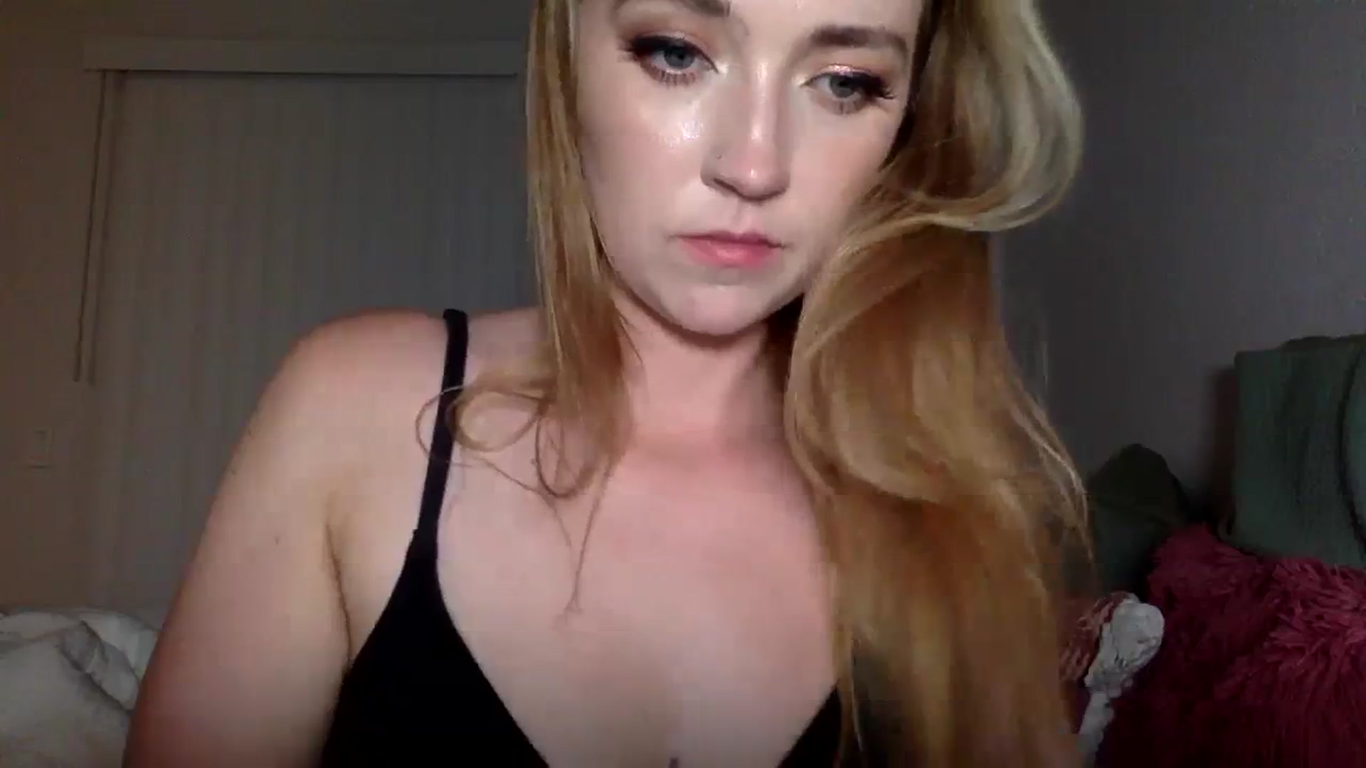 Gallery image thumbnail from LilyDunn's myfreecams stream on, 09/05/2023, 08:25 image 6 of 20