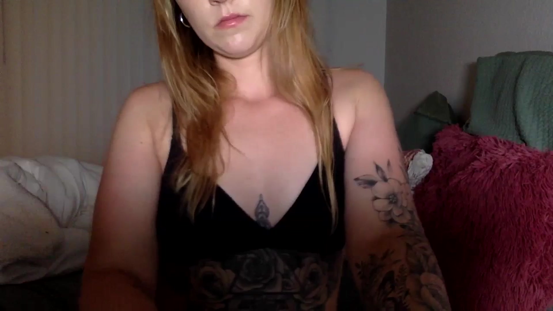 Gallery image thumbnail from LilyDunn's myfreecams stream on, 09/05/2023, 09:19 image 16 of 20