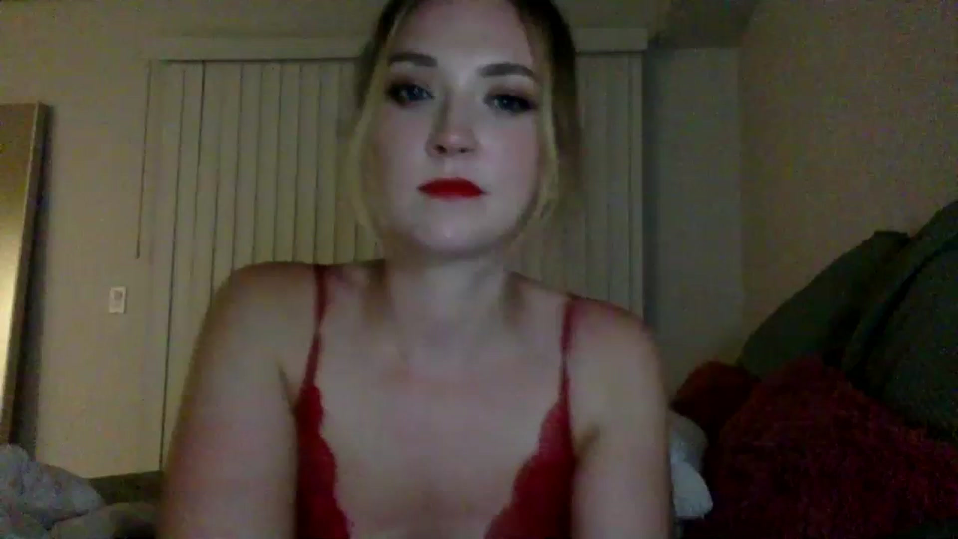Gallery image thumbnail from LilyDunn's myfreecams stream on, 09/25/2023, 09:37 image 1 of 20