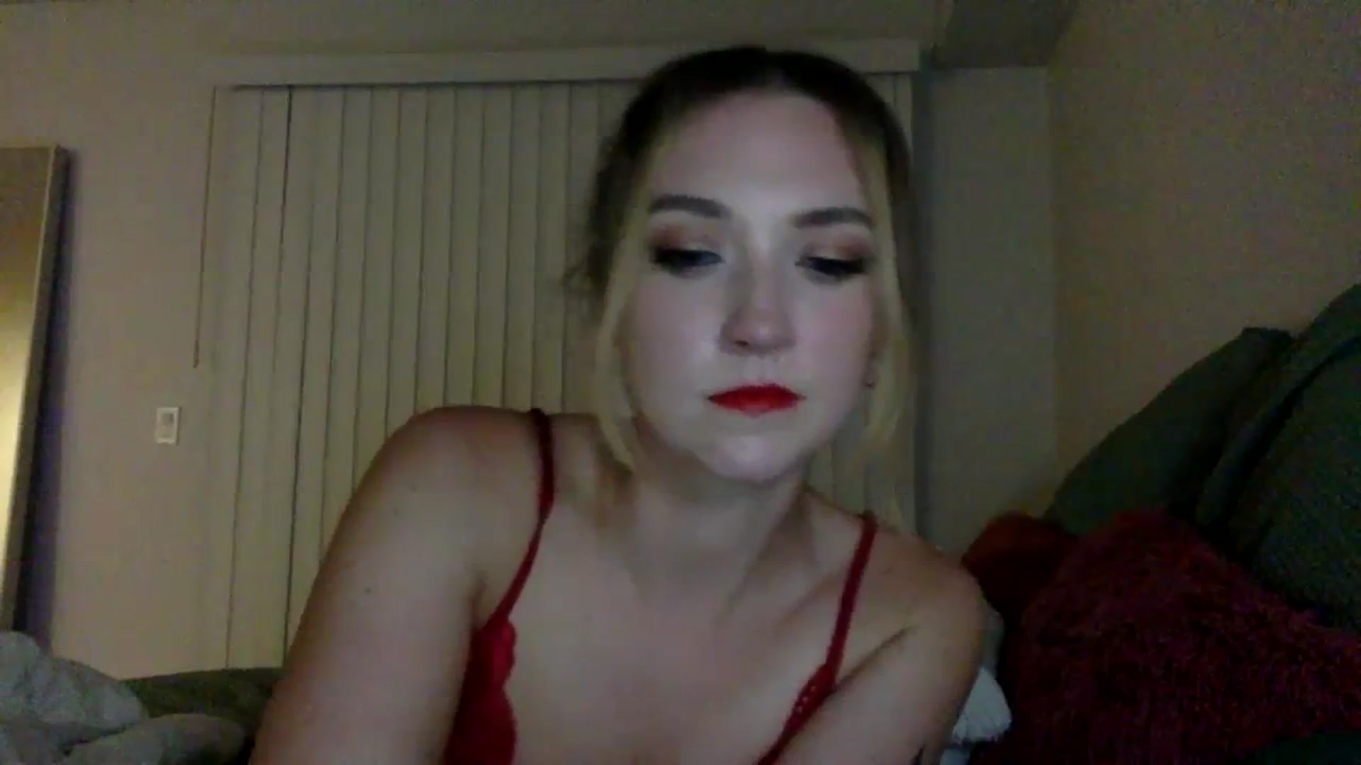 Gallery image thumbnail from LilyDunn's myfreecams stream on, 09/25/2023, 09:37 image 12 of 20