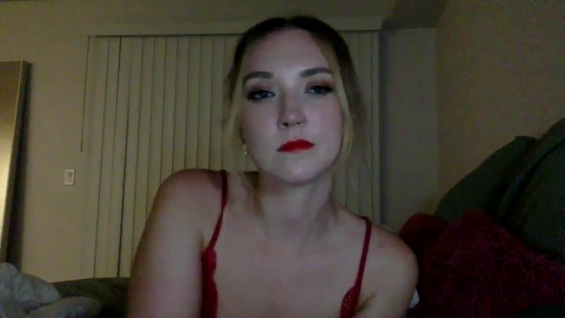 Gallery image thumbnail from LilyDunn's myfreecams stream on, 09/25/2023, 09:37 image 19 of 20