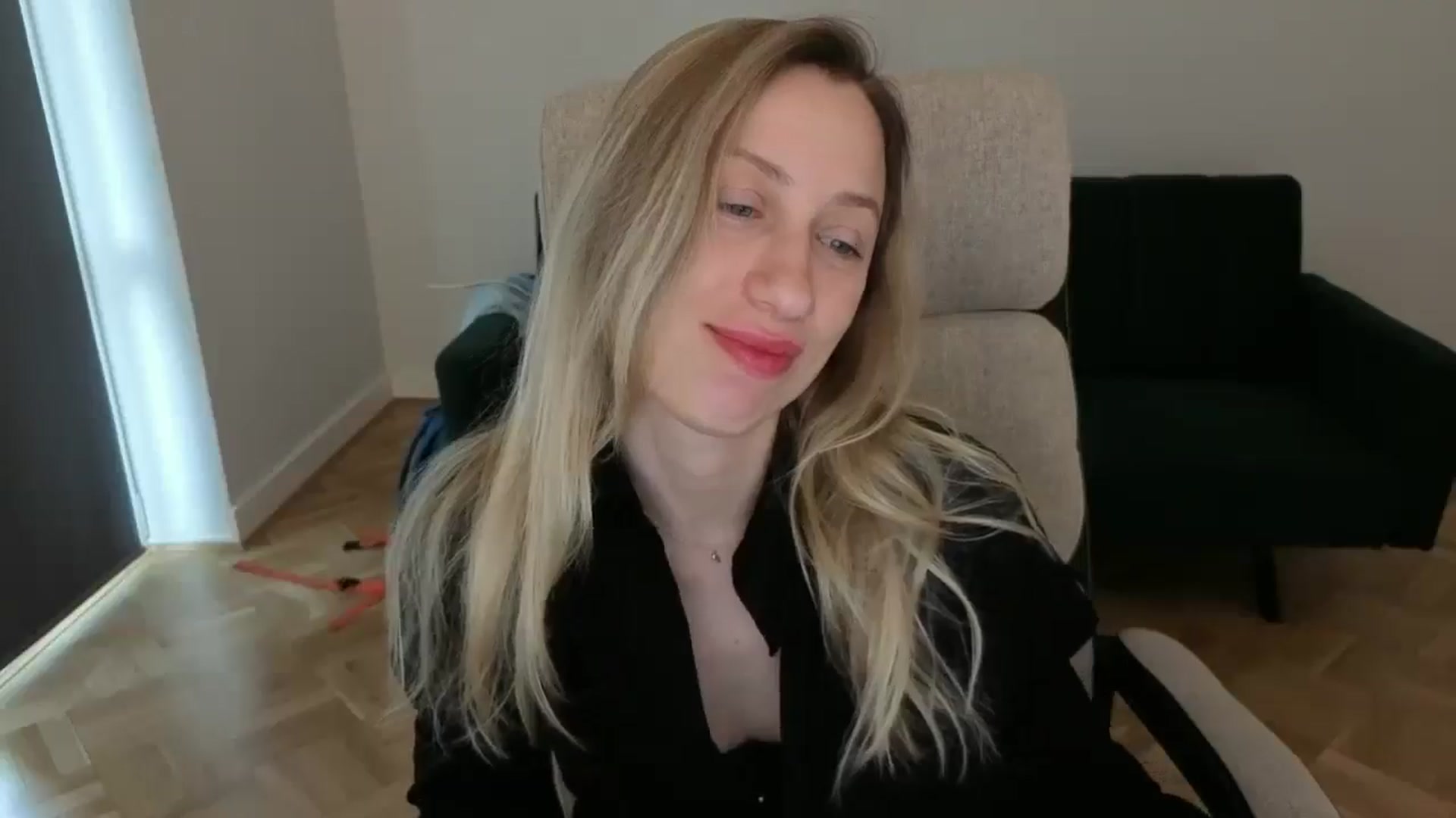 Gallery image thumbnail from LilyFoxx's myfreecams stream on, 05/21/2025, 10:42 image 7 of 20