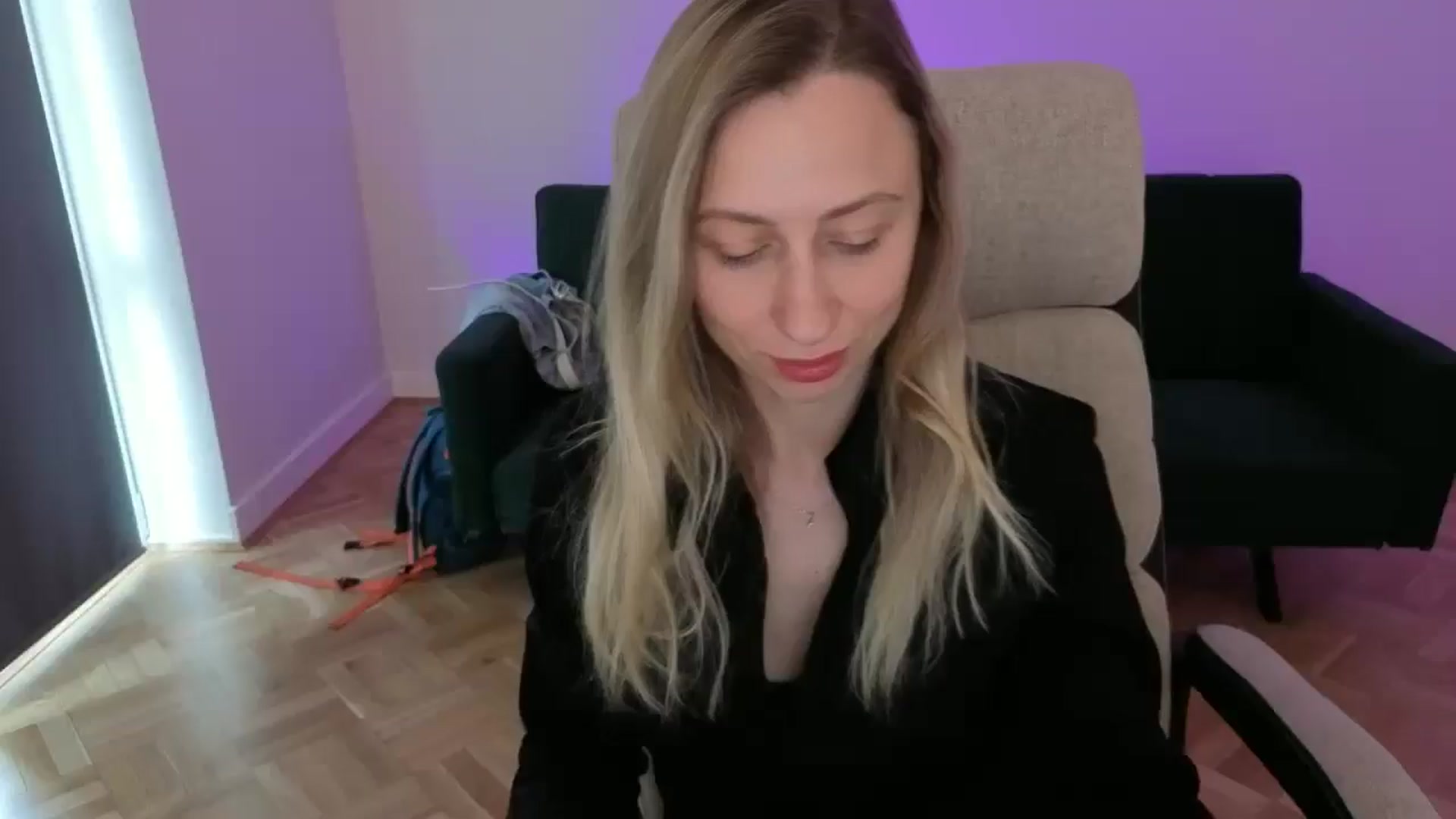 Gallery image thumbnail from LilyFoxx's myfreecams stream on, 05/21/2025, 11:09 image 1 of 20