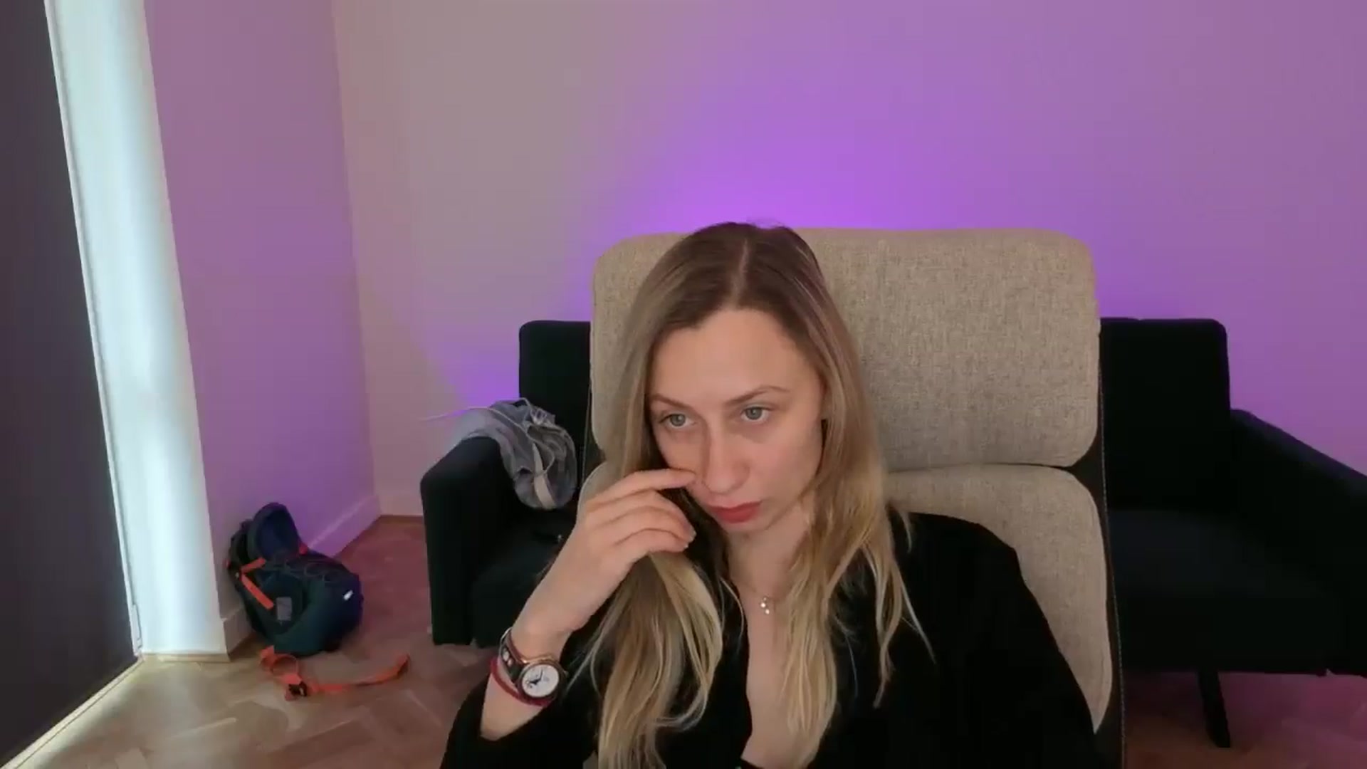 Gallery image thumbnail from LilyFoxx's myfreecams stream on, 05/21/2025, 13:34 image 17 of 20