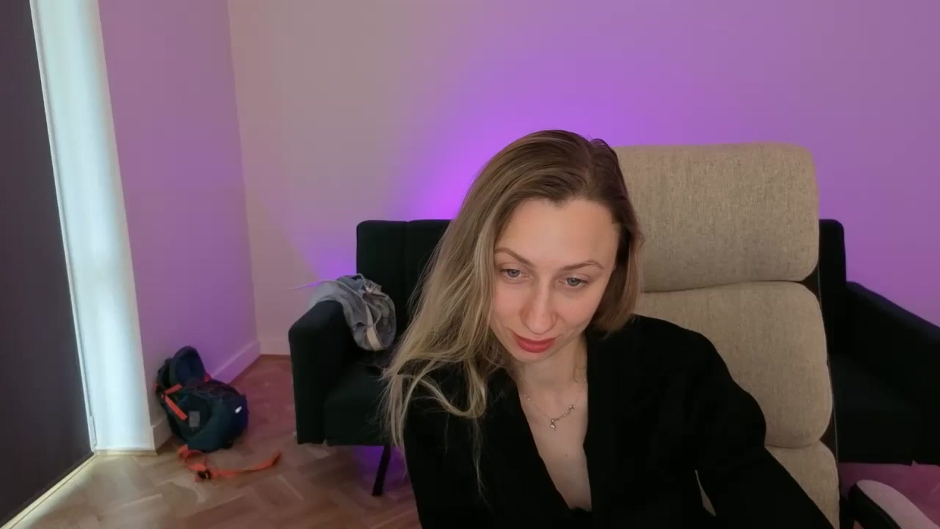 Gallery image thumbnail from LilyFoxx's myfreecams stream on, 05/21/2025, 14:10 image 7 of 20