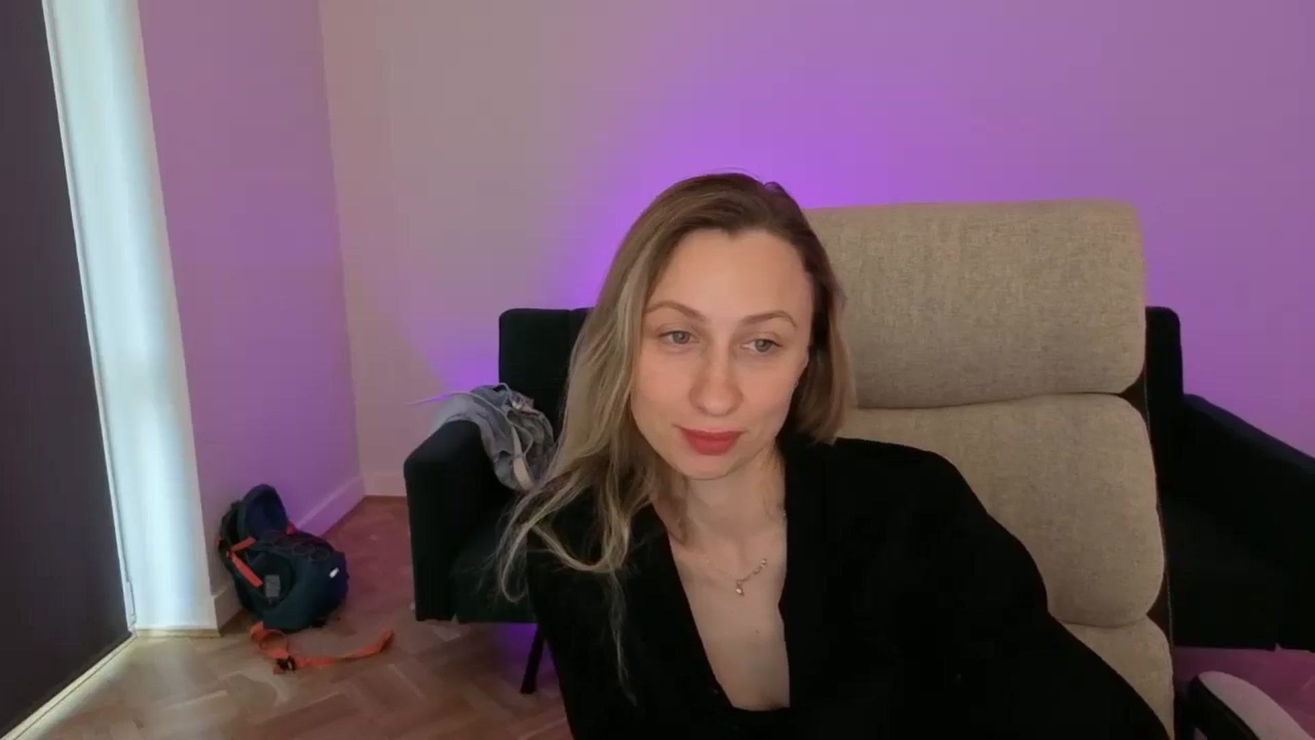 Gallery image thumbnail from LilyFoxx's myfreecams stream on, 05/21/2025, 14:10 image 6 of 20