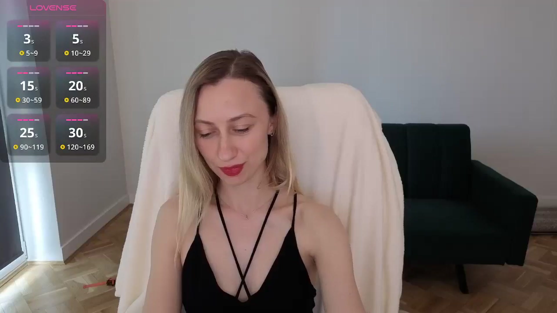 Gallery image thumbnail from LilyFoxx's myfreecams stream on, 05/26/2025, 11:55 image 19 of 20