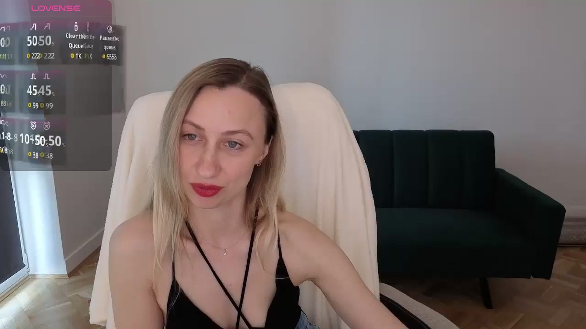 Gallery image thumbnail from LilyFoxx's myfreecams stream on, 05/26/2025, 11:55 image 14 of 20