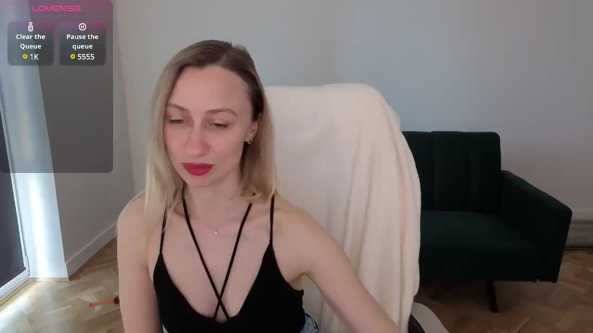 Gallery image thumbnail from LilyFoxx's myfreecams stream on, 05/26/2025, 11:55 image 18 of 20