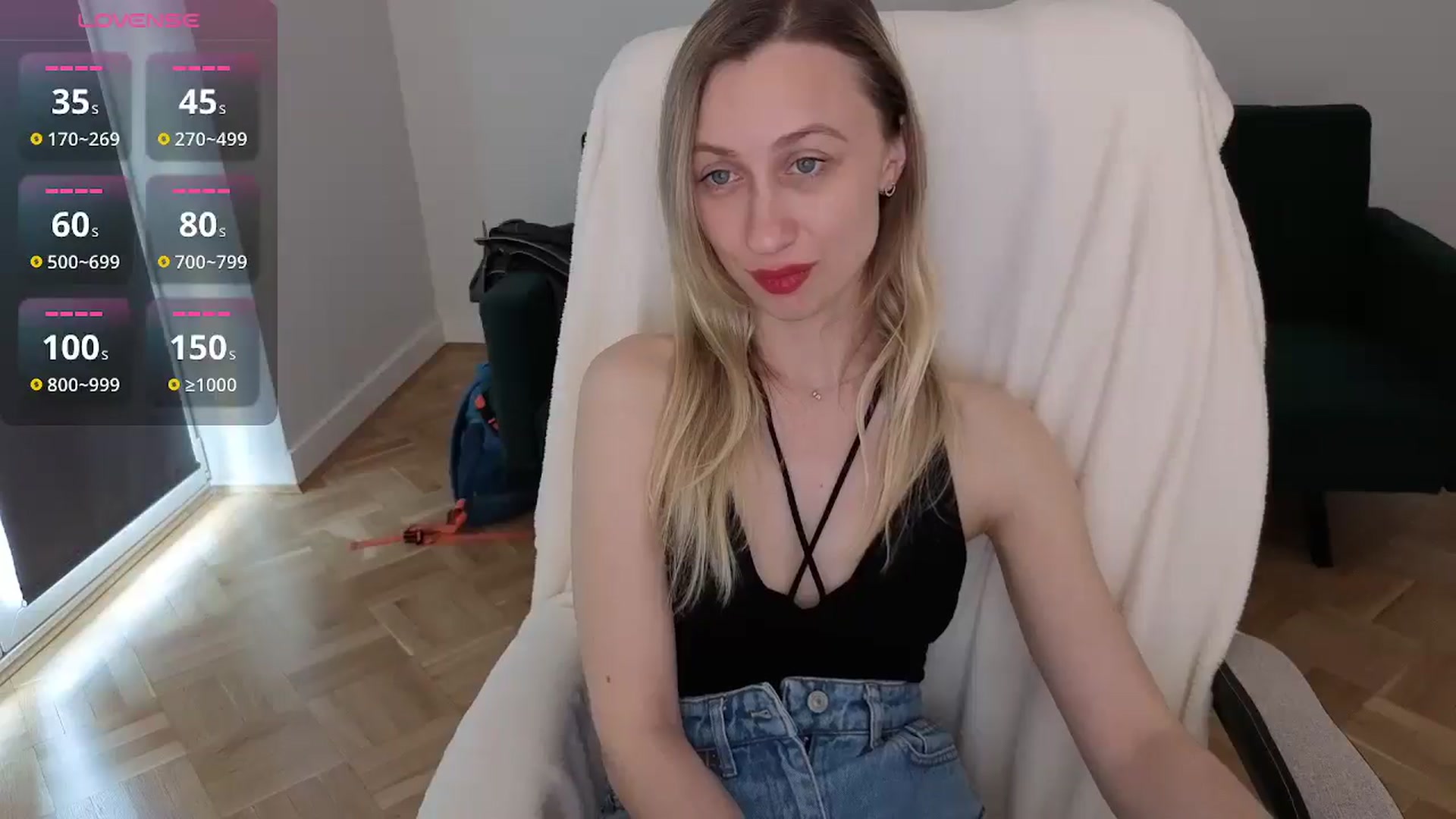 Gallery image thumbnail from LilyFoxx's myfreecams stream on, 05/26/2025, 13:48 image 16 of 20