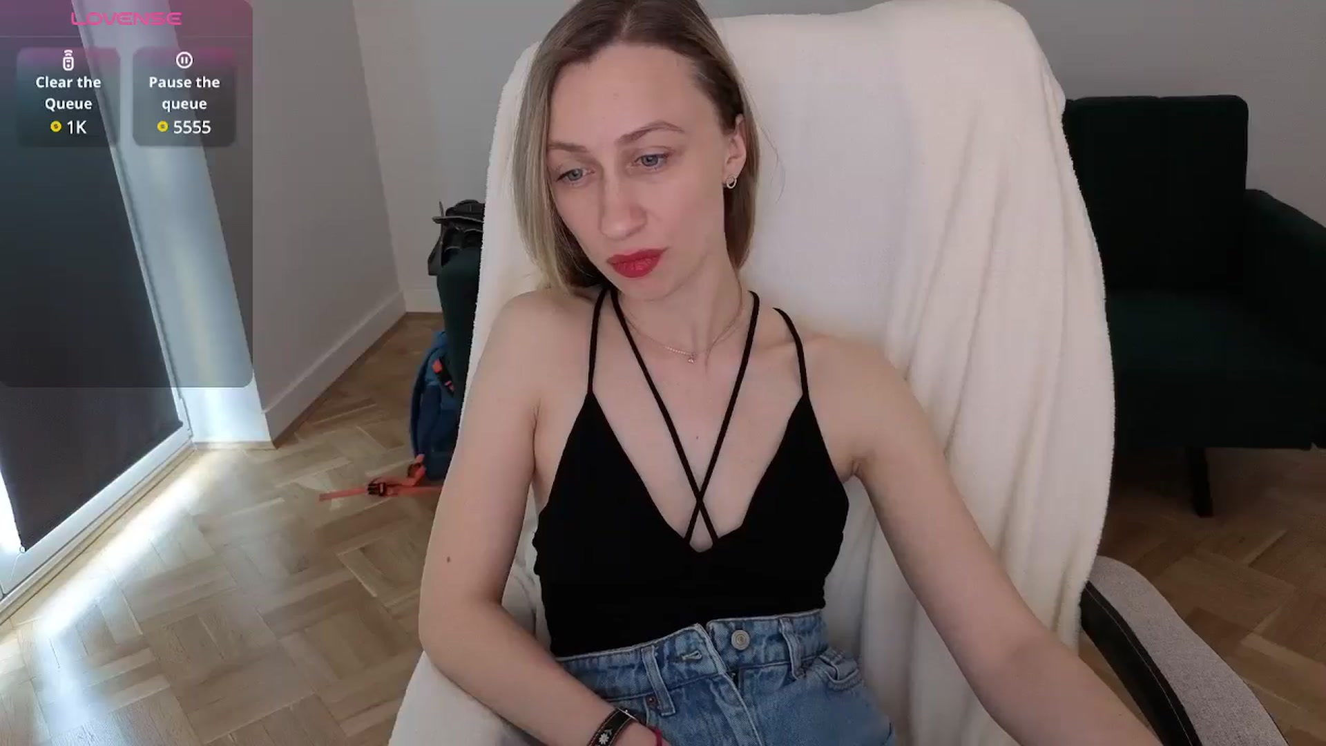 Gallery image thumbnail from LilyFoxx's myfreecams stream on, 05/26/2025, 13:48 image 19 of 20