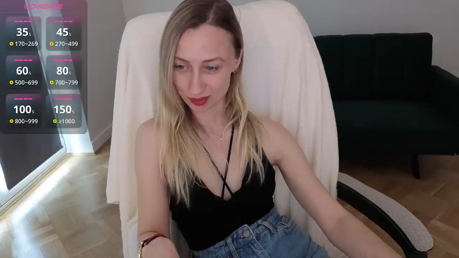 Gallery image thumbnail from LilyFoxx's myfreecams stream on, 05/26/2025, 13:48 image 7 of 20