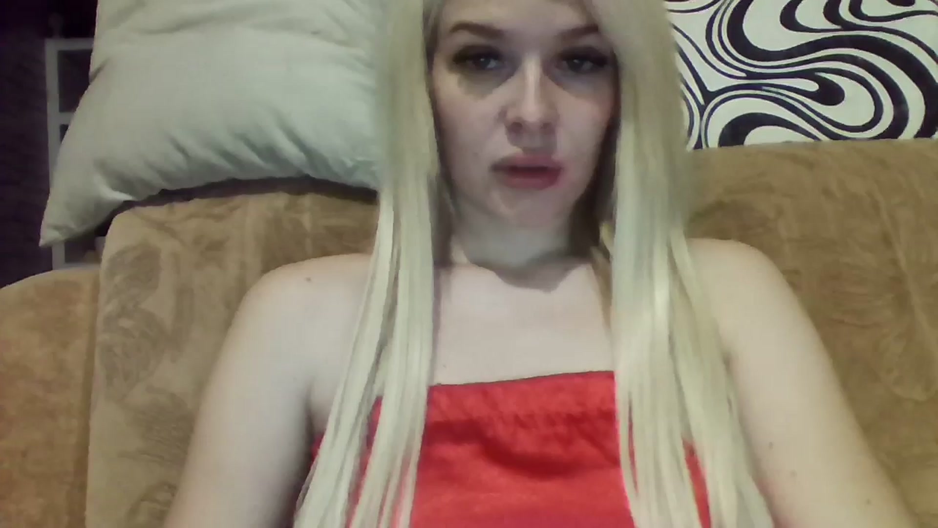 Gallery image thumbnail from LilyGray's myfreecams stream on, 04/14/2025, 24:01 image 18 of 20
