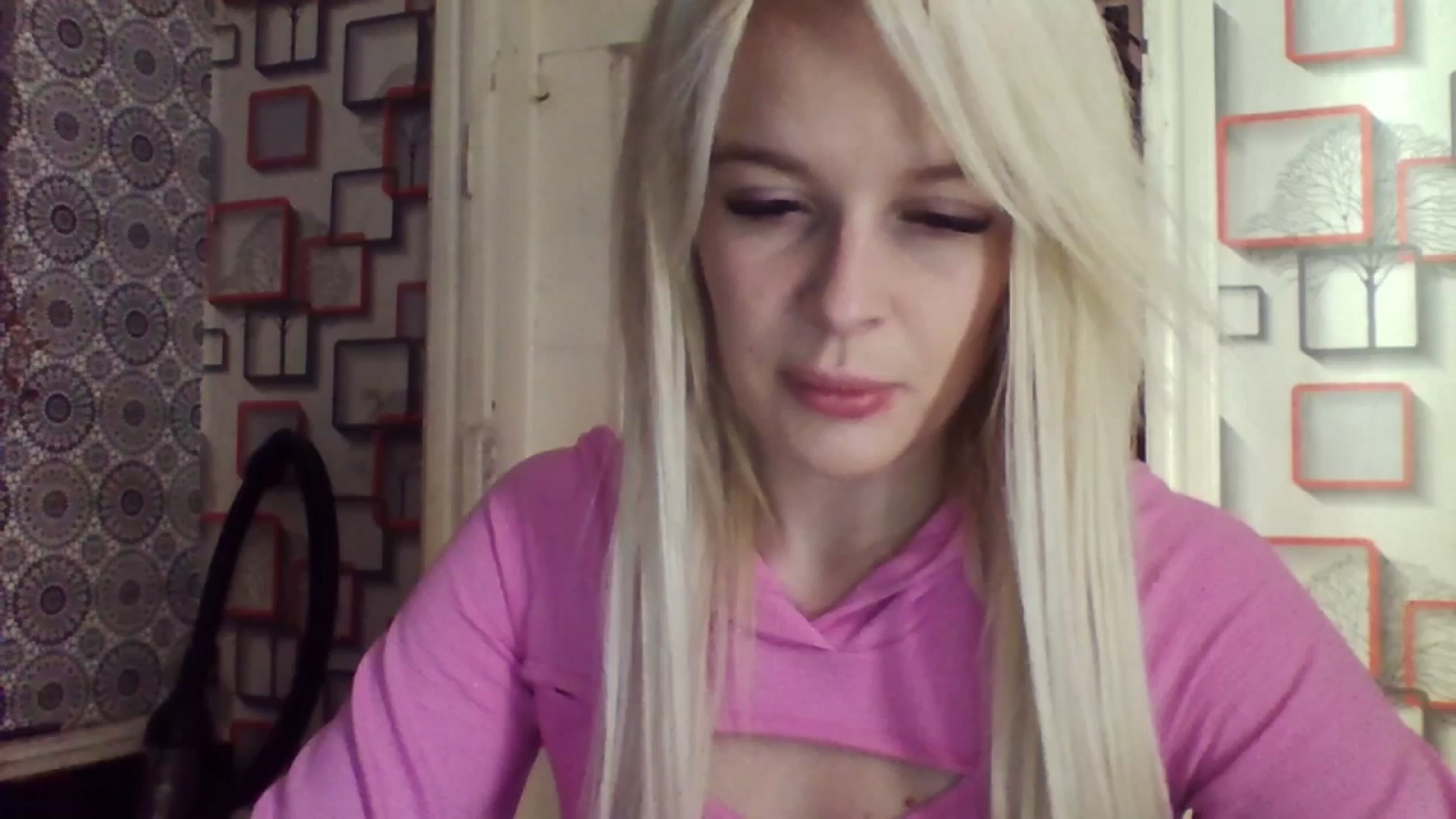Gallery image thumbnail from LilyGray's myfreecams stream on, 04/14/2025, 12:28 image 1 of 20