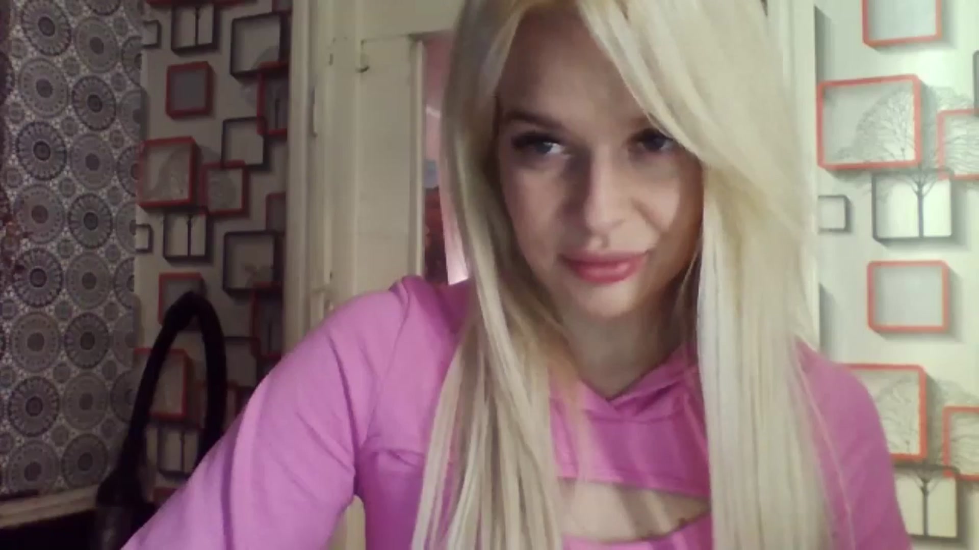Gallery image thumbnail from LilyGray's myfreecams stream on, 04/14/2025, 12:28 image 18 of 20