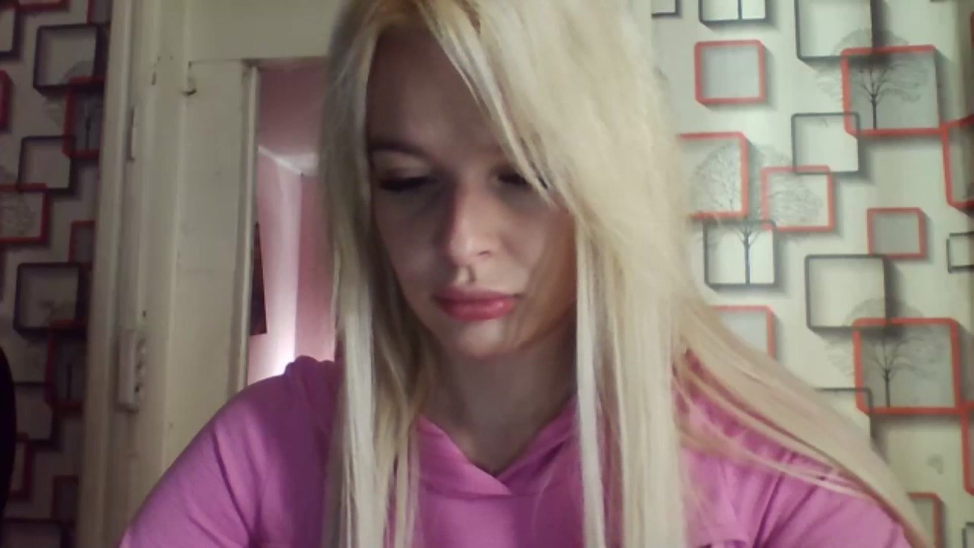 Gallery image thumbnail from LilyGray's myfreecams stream on, 04/14/2025, 13:06 image 4 of 20